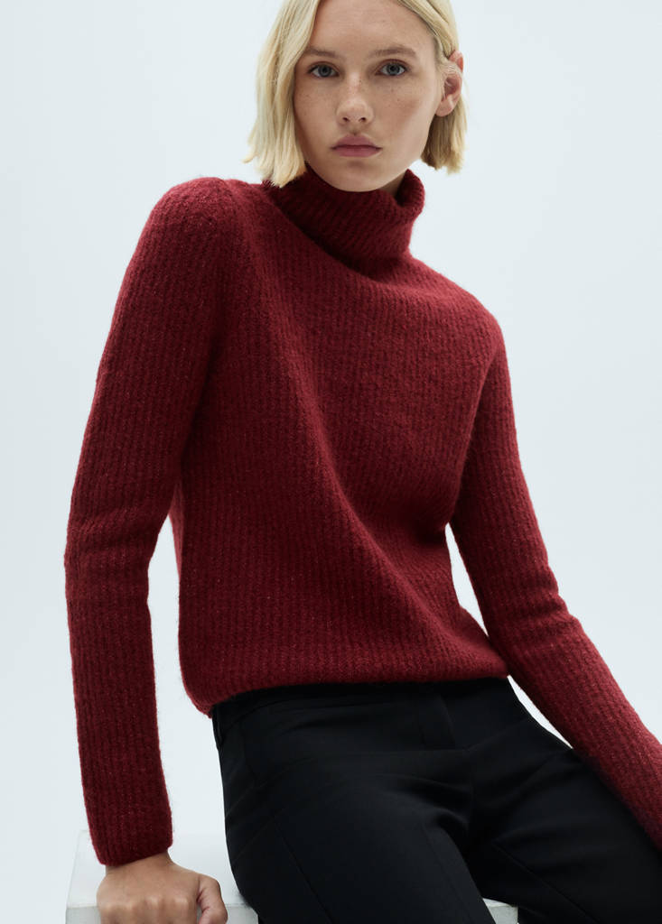 Turtleneck knitted sweater