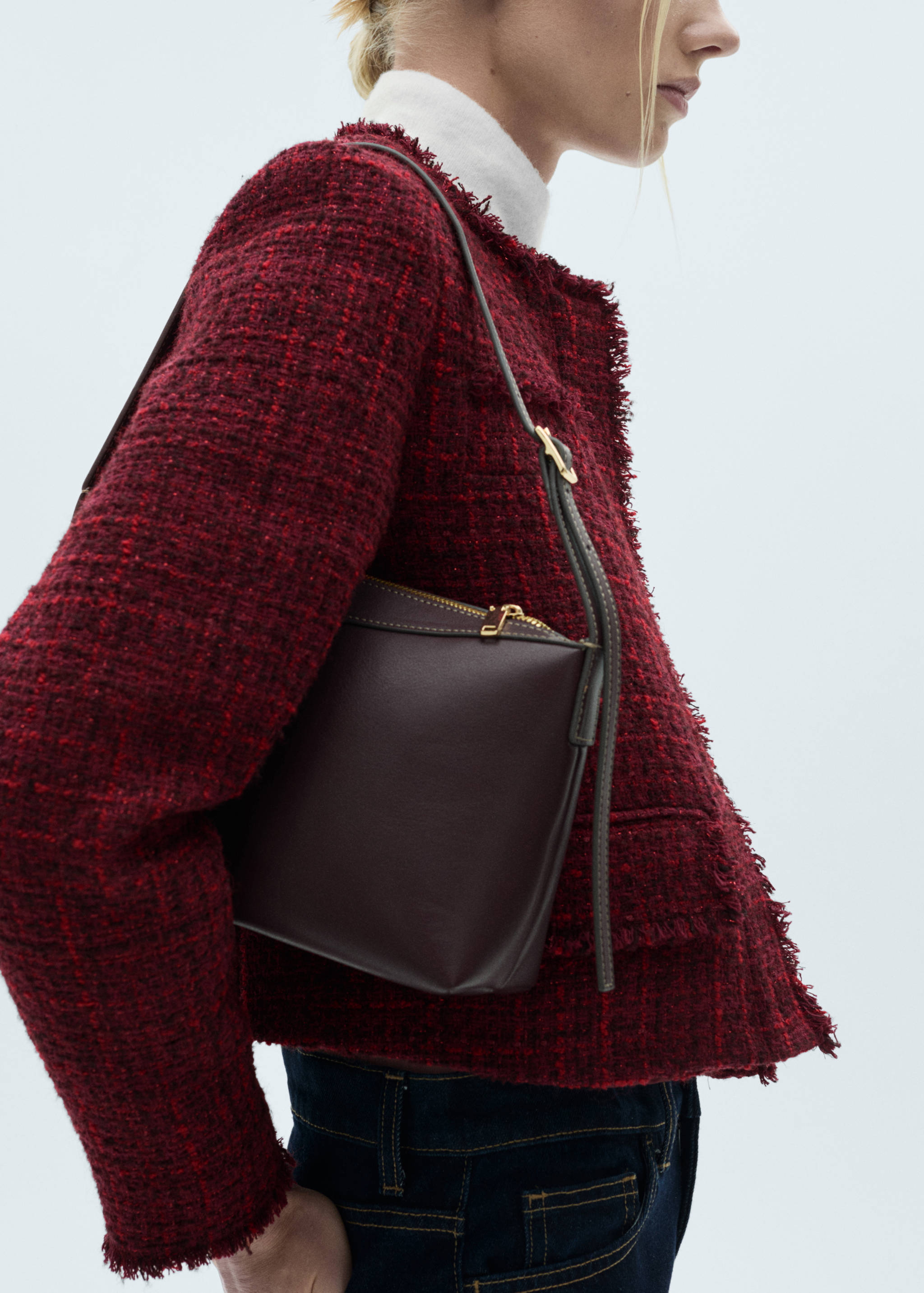 Tweed jacket with frayed ends - Details of the article 6