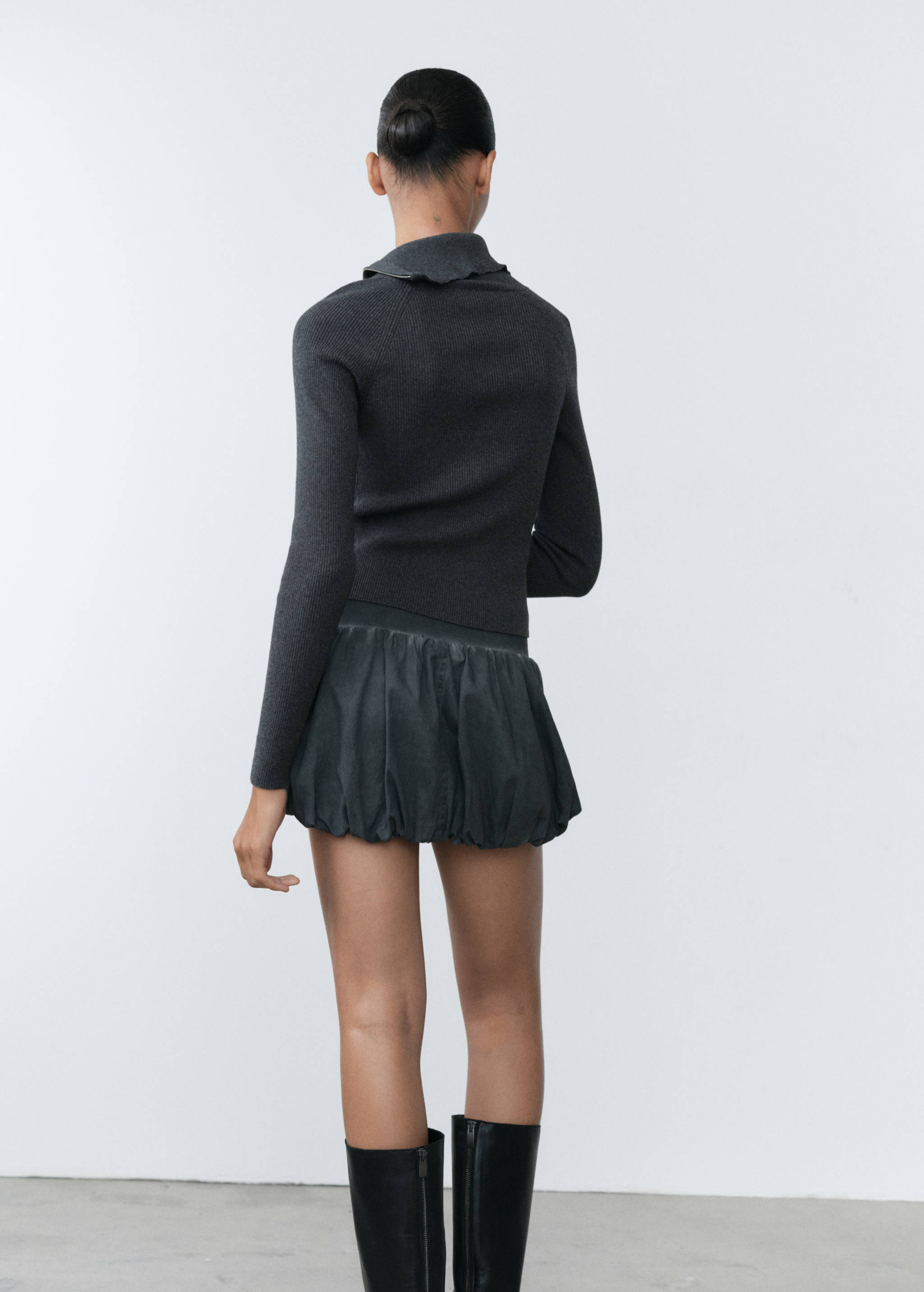 Ballon-Minirock mit Wash-Effekt - Rückseite des Artikels