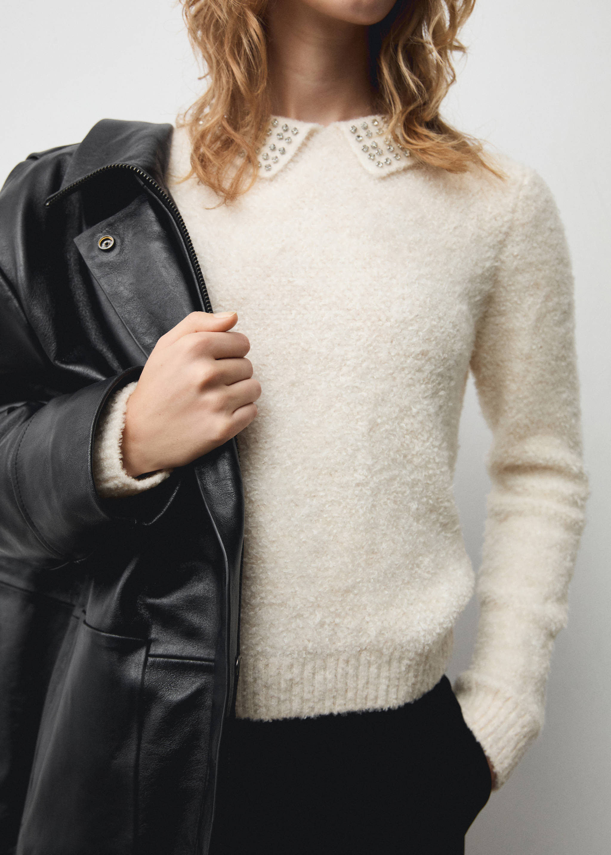 Polo-neck sweater with rhinestones - Medium plane