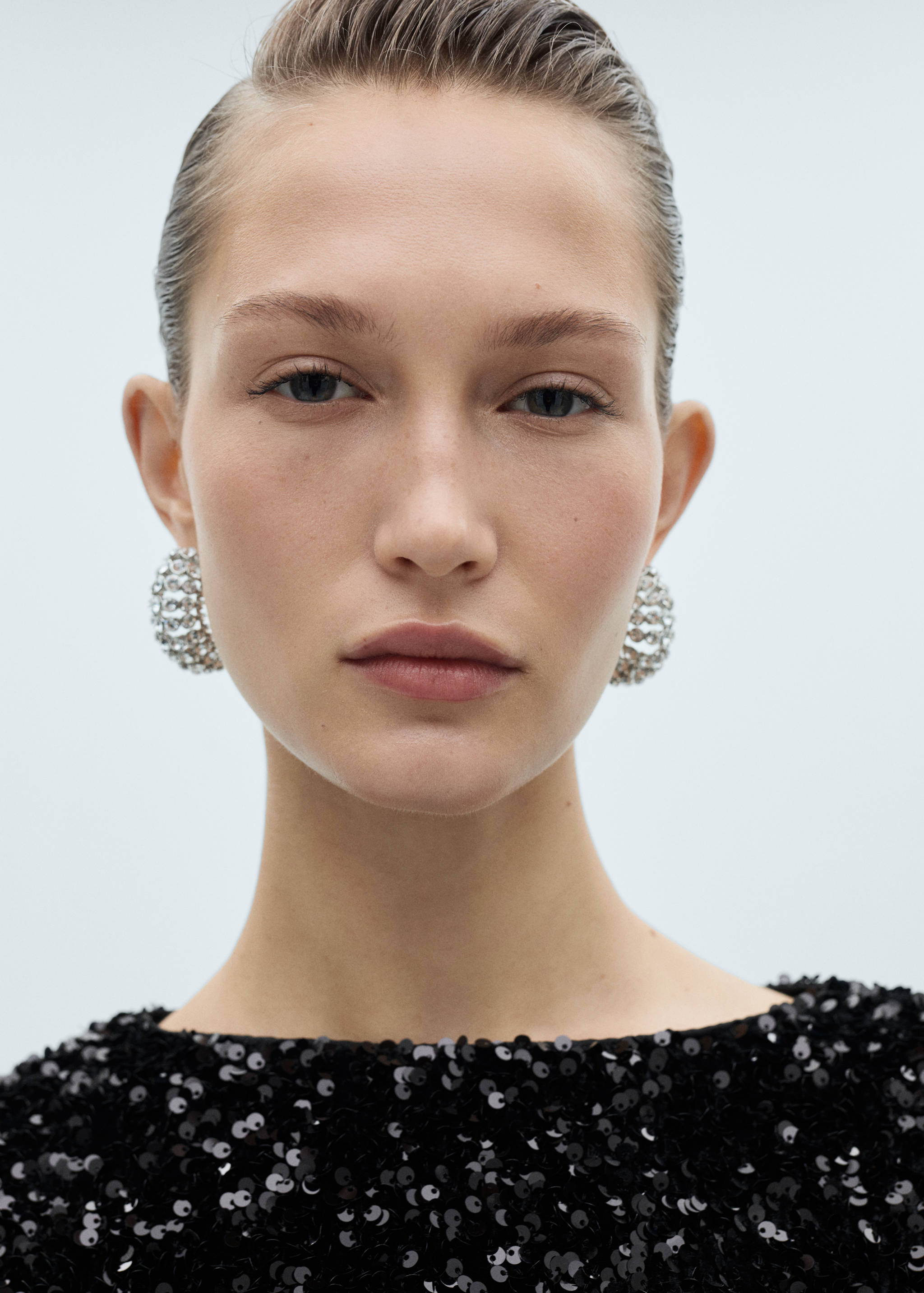 Puffed sleeves sequined dress - Details of the article 1