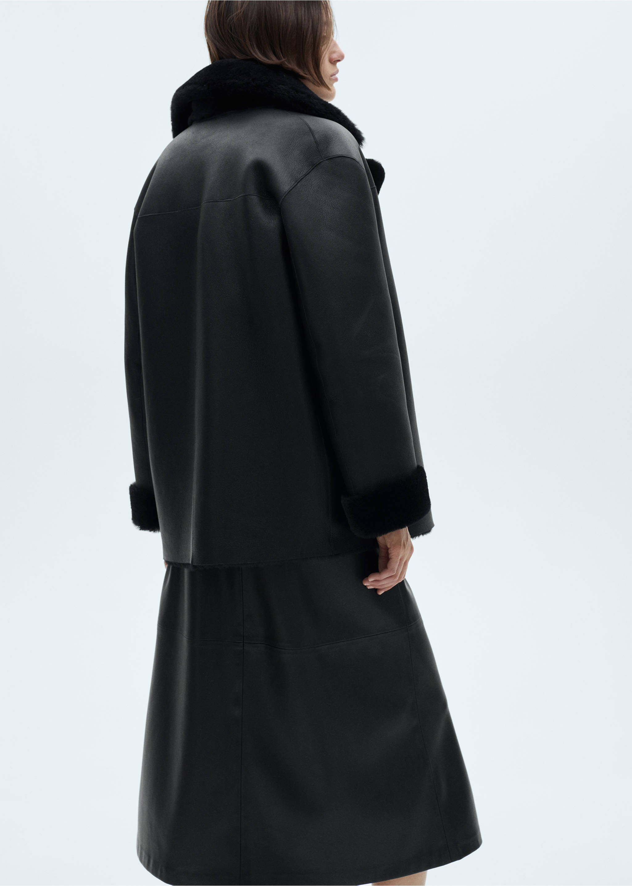 Double-breasted leather coat - Details of the article 3, Black. Ref: 77049064-00.