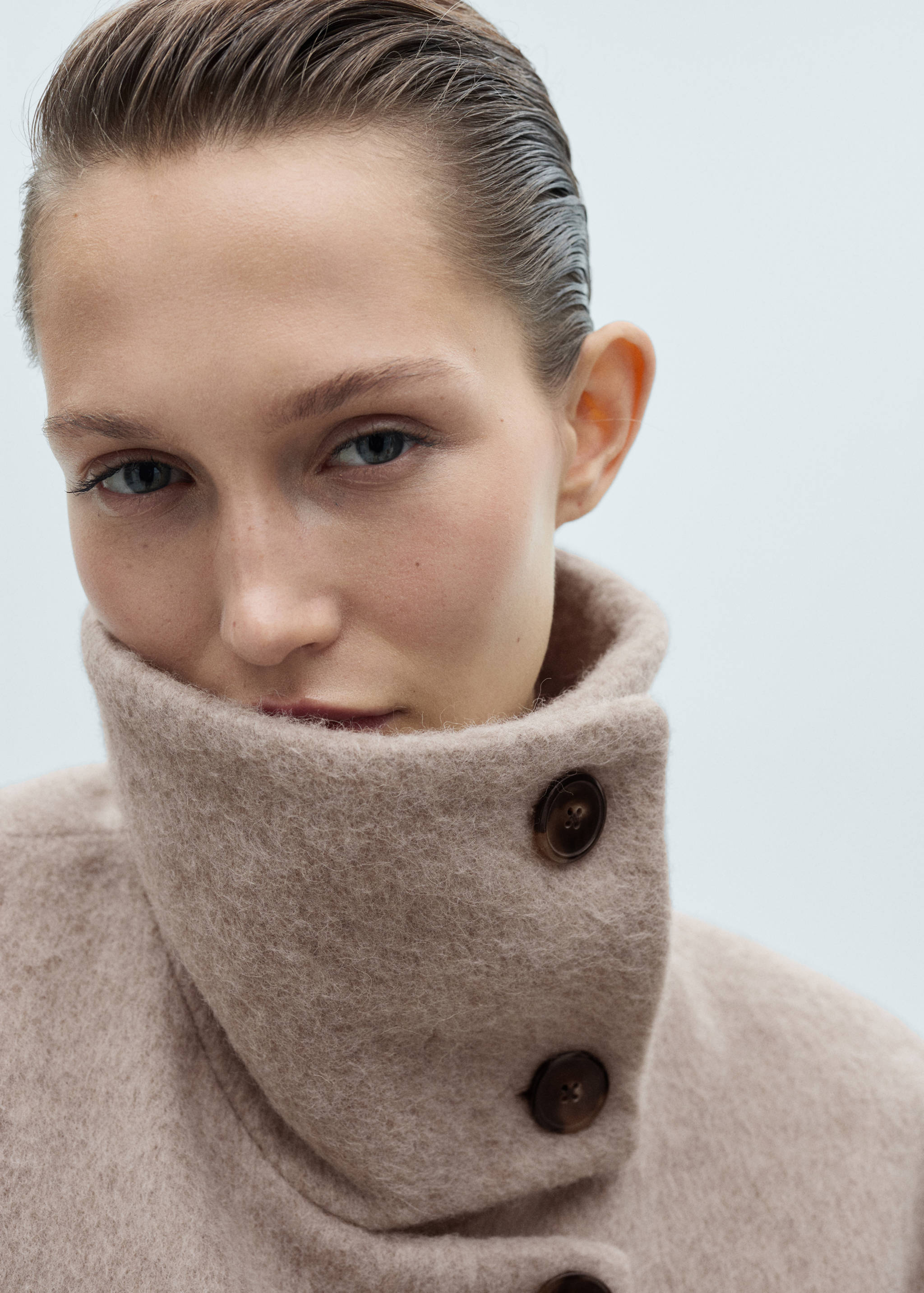 Turtleneck wool coat - Details of the article 1