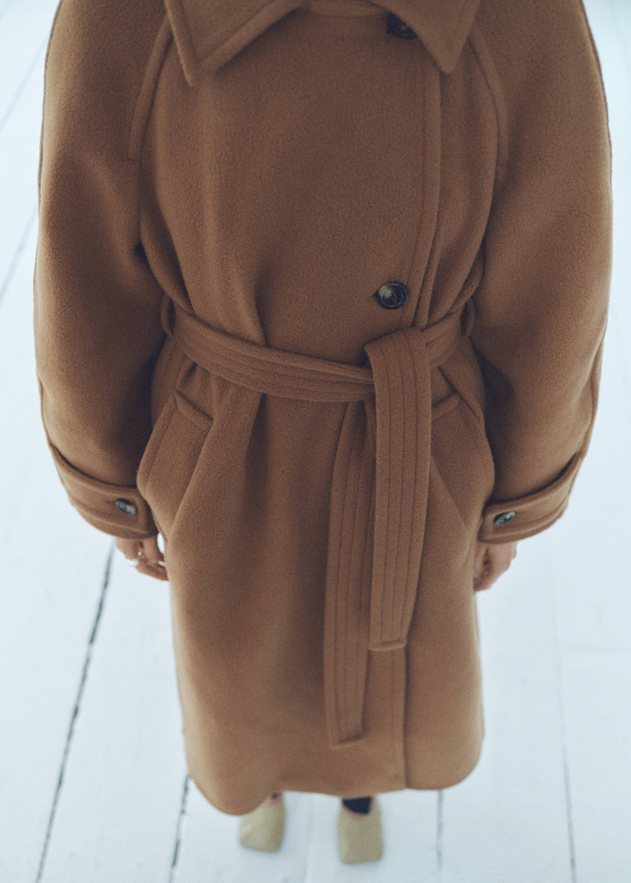 Woollen coat with belt - Medium plane