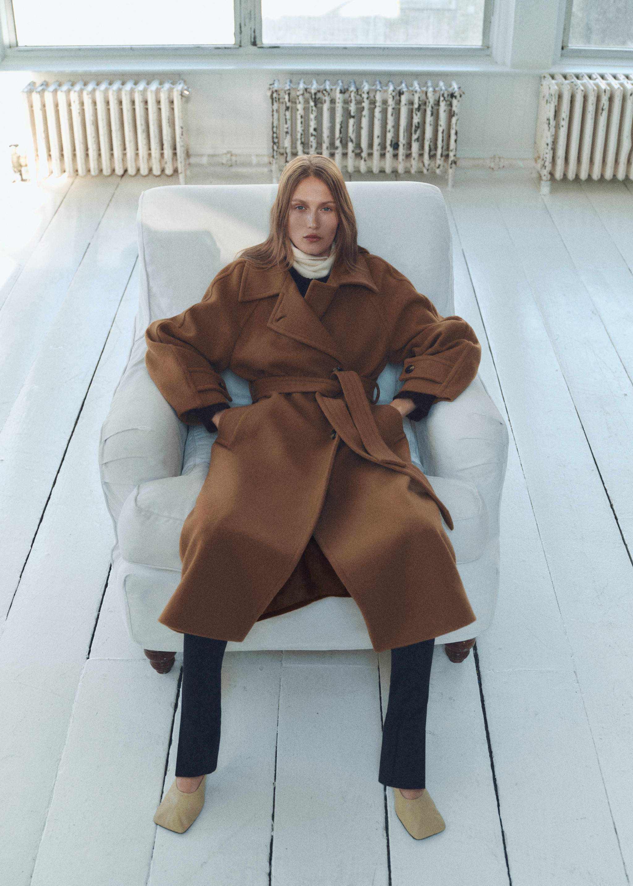 Woollen coat with belt - Details of the article 2