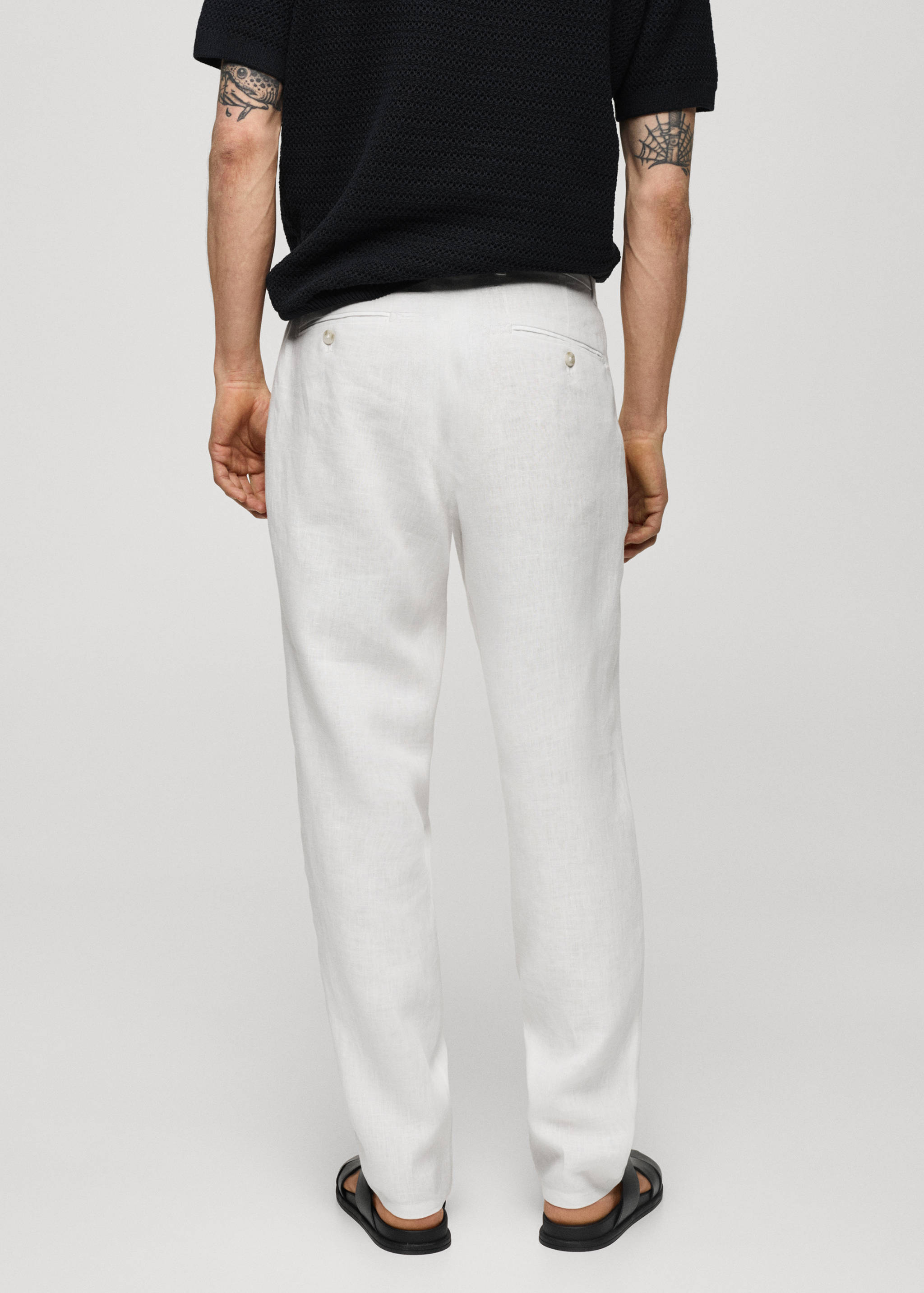 Slim-fit 100% linen trousers - Reverse of the article