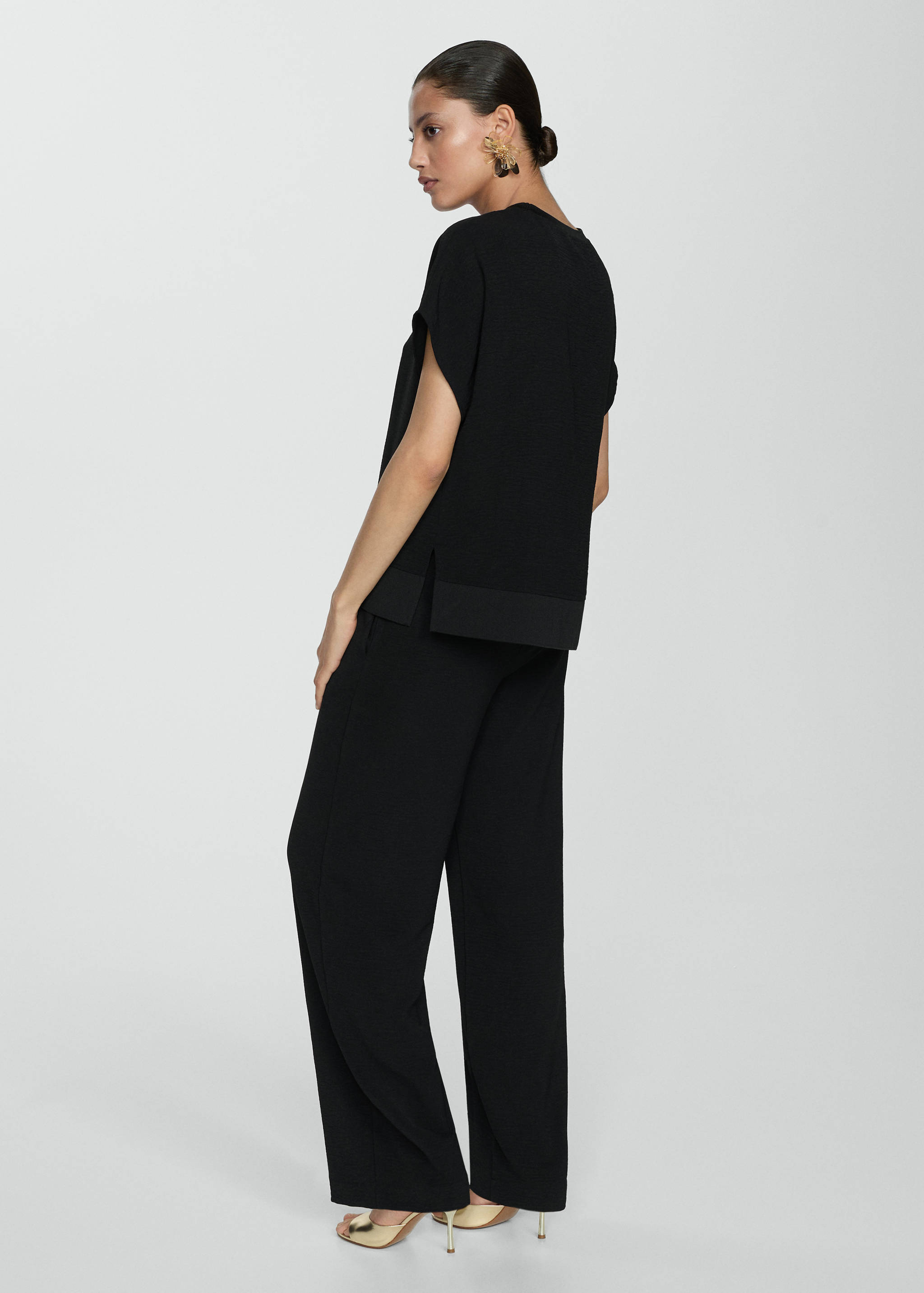 تي شيرت فضفاض بأكمام قصيرة - الجهة الخلفية للمنتج