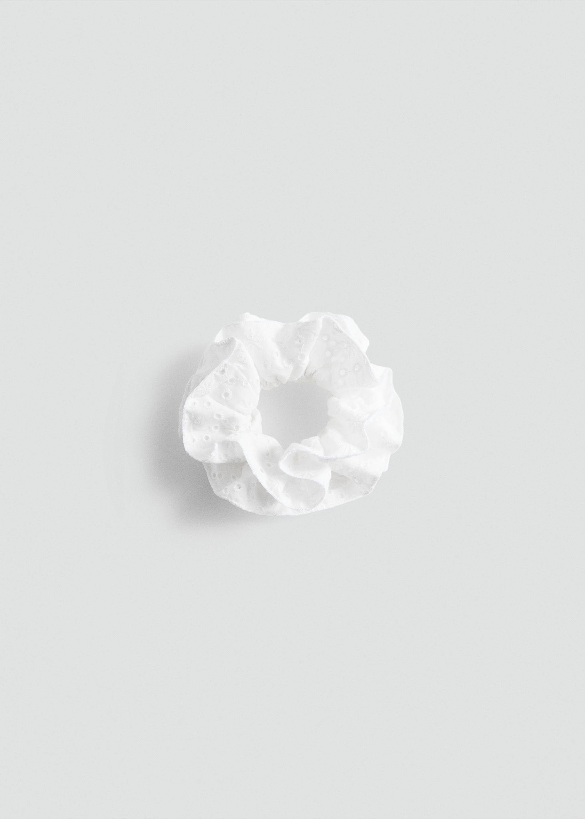 Embroidered maxi-scrunchie - Article without model, White. Ref: 77050278-00.