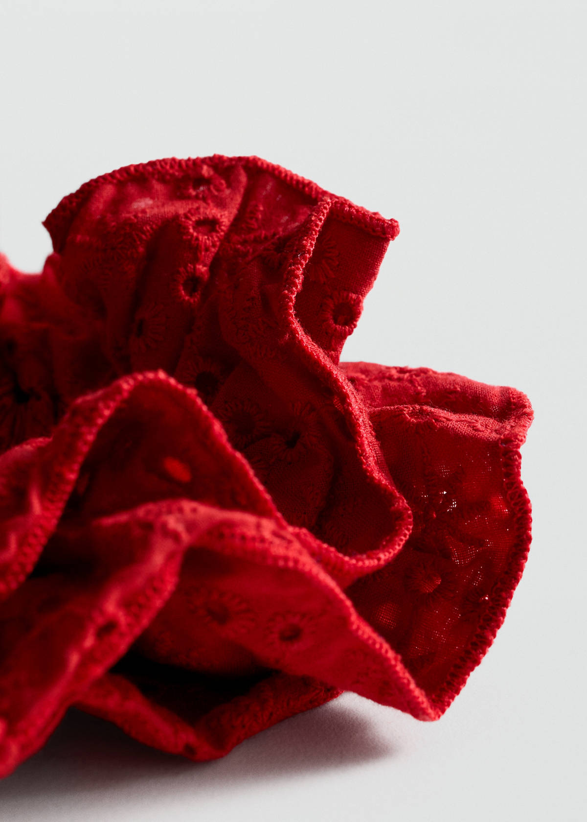 Embroidered maxi-scrunchie — Red