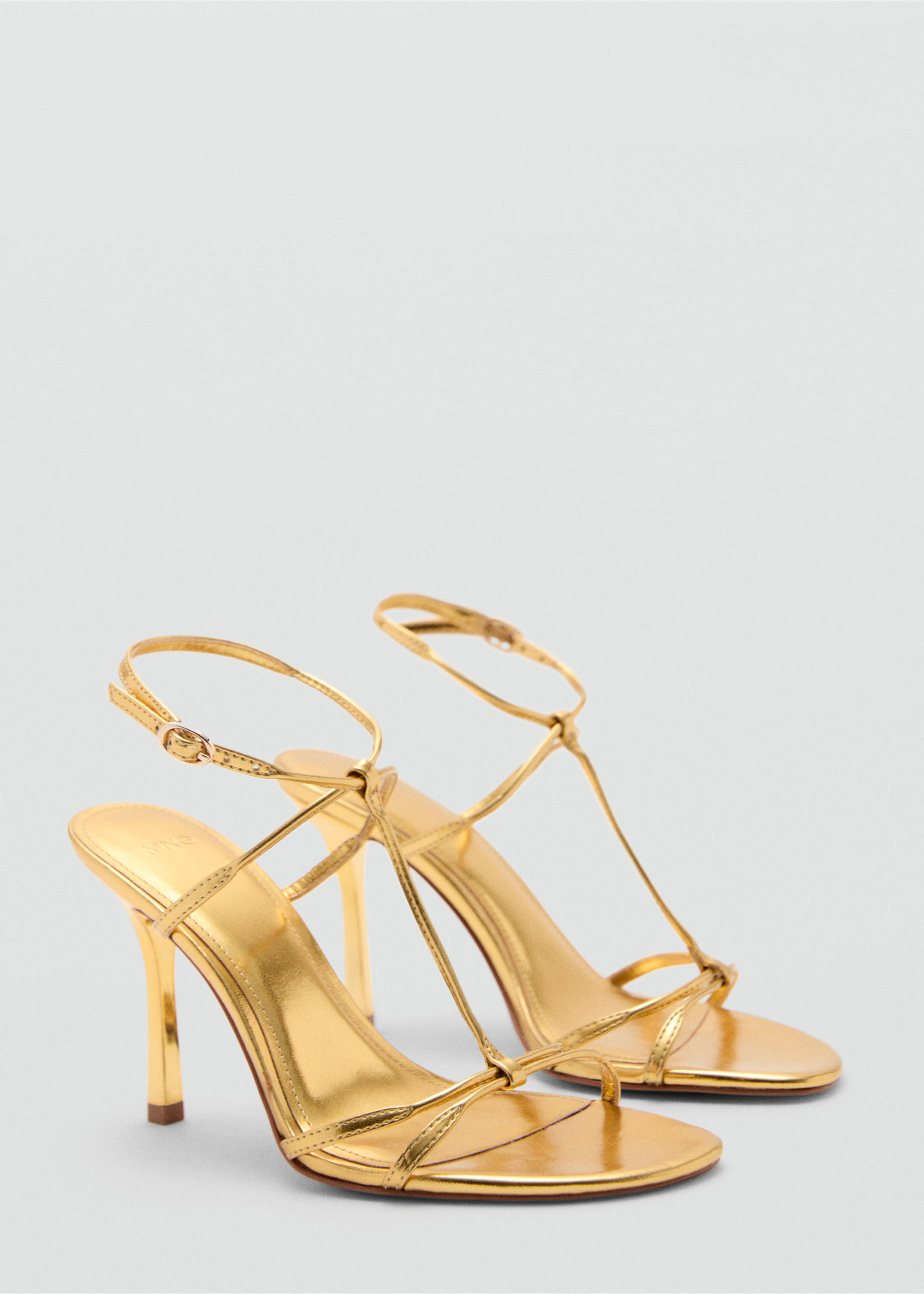 Metallic straps sandals - Medium plane, Gold. Ref: 77050296-00.