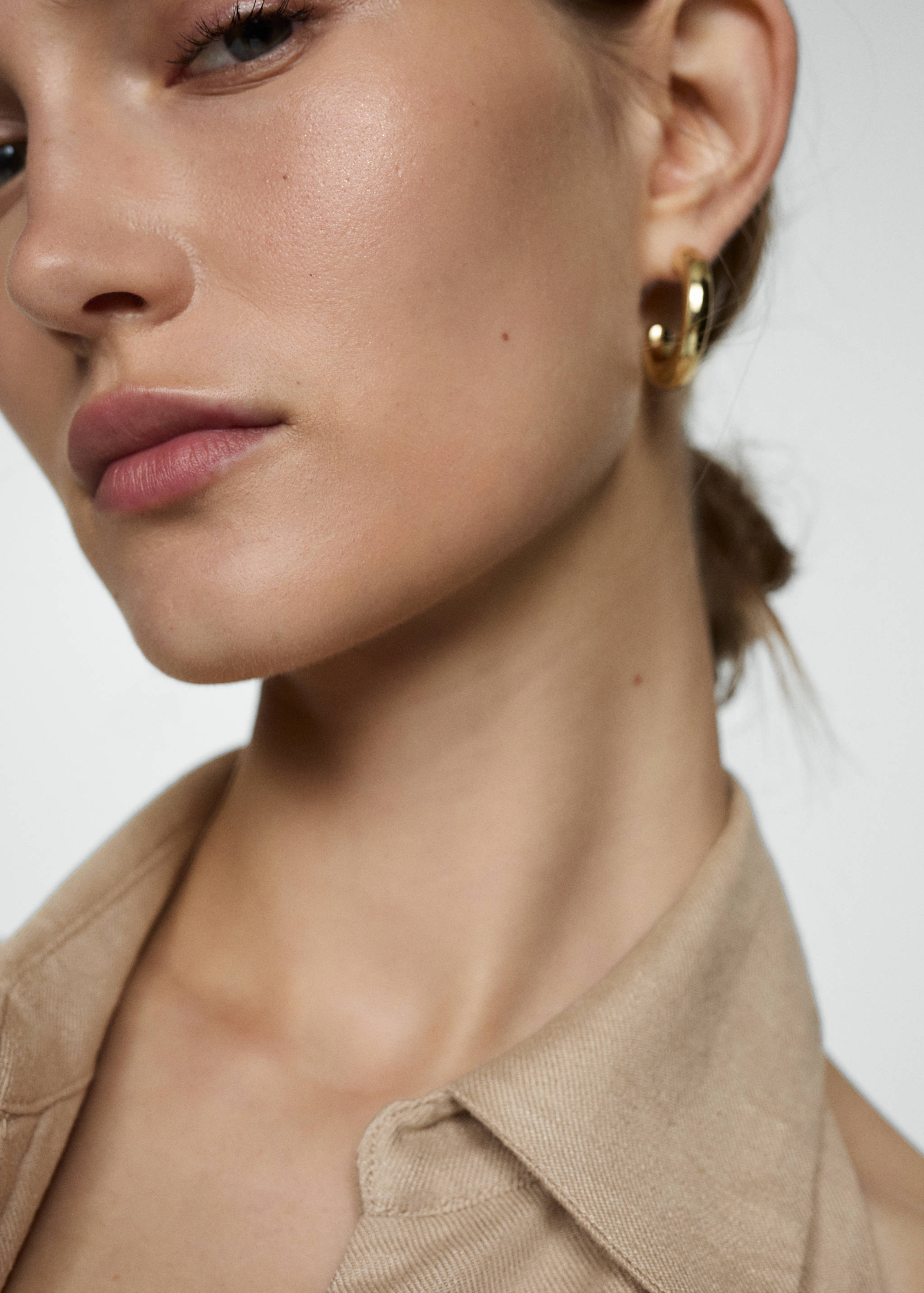 Polo-neck dress with opening - Details of the article 1