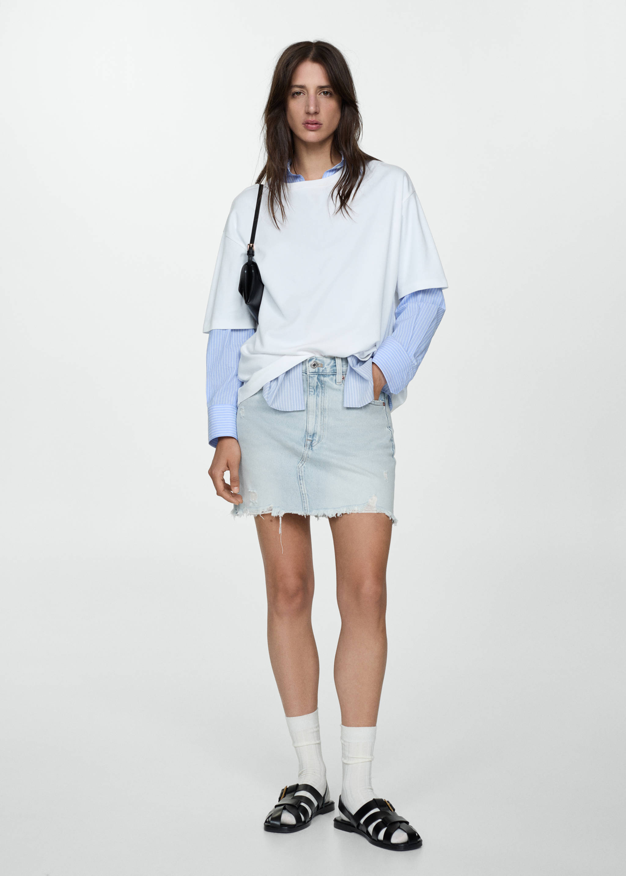Denim miniskirt with frayed hem - General plane