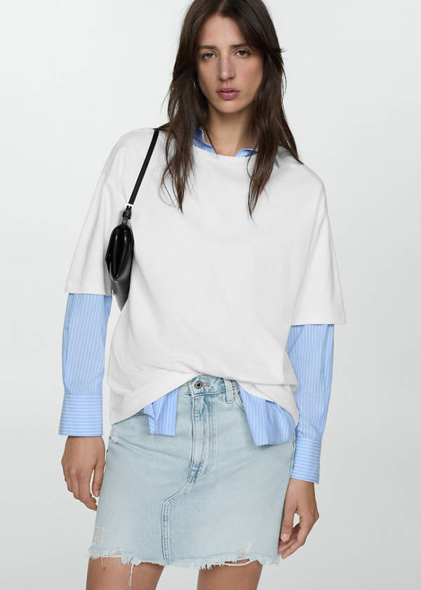 Denim miniskirt with frayed hem — Light Blue