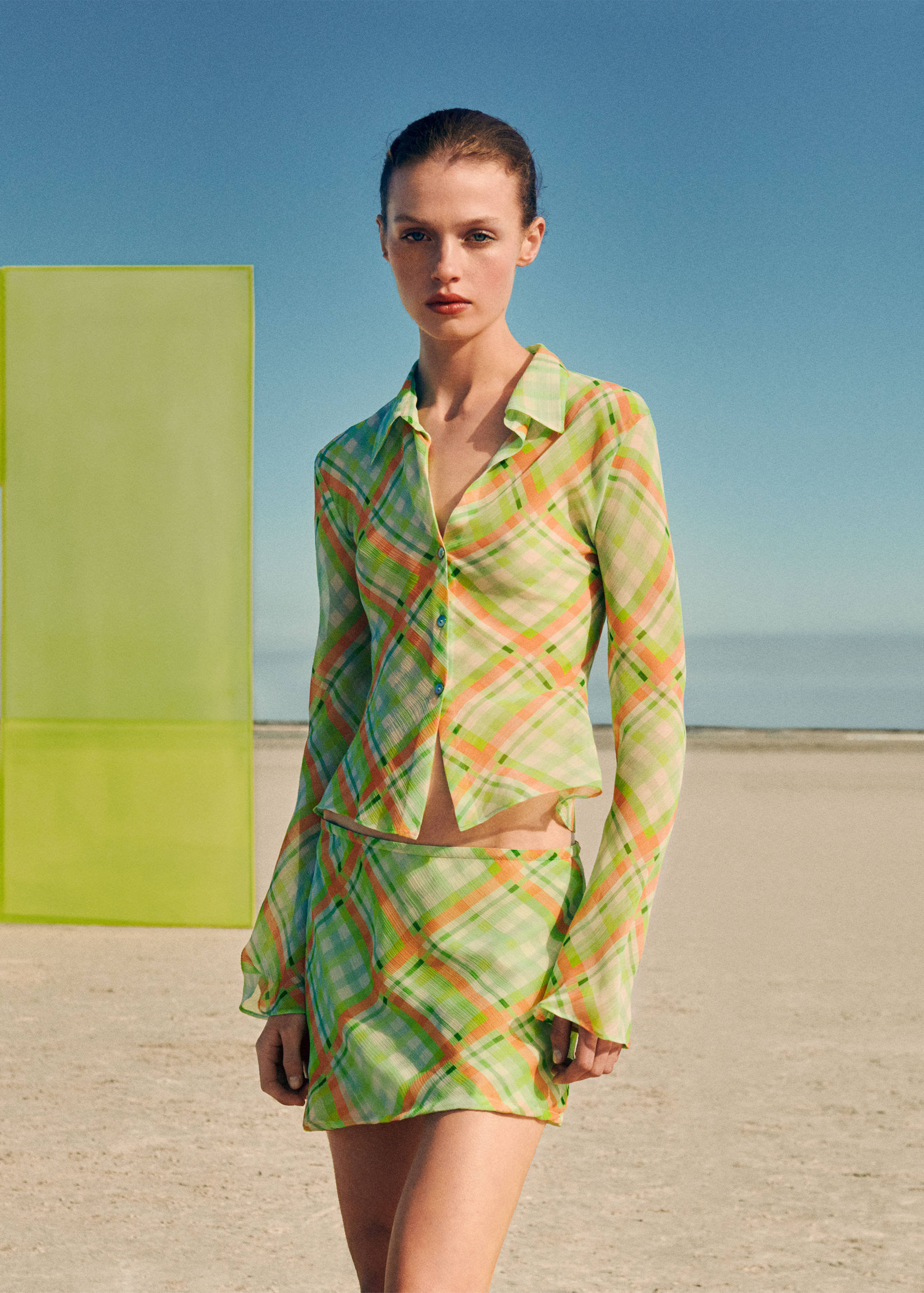 Check-print shirt - Details of the article 6