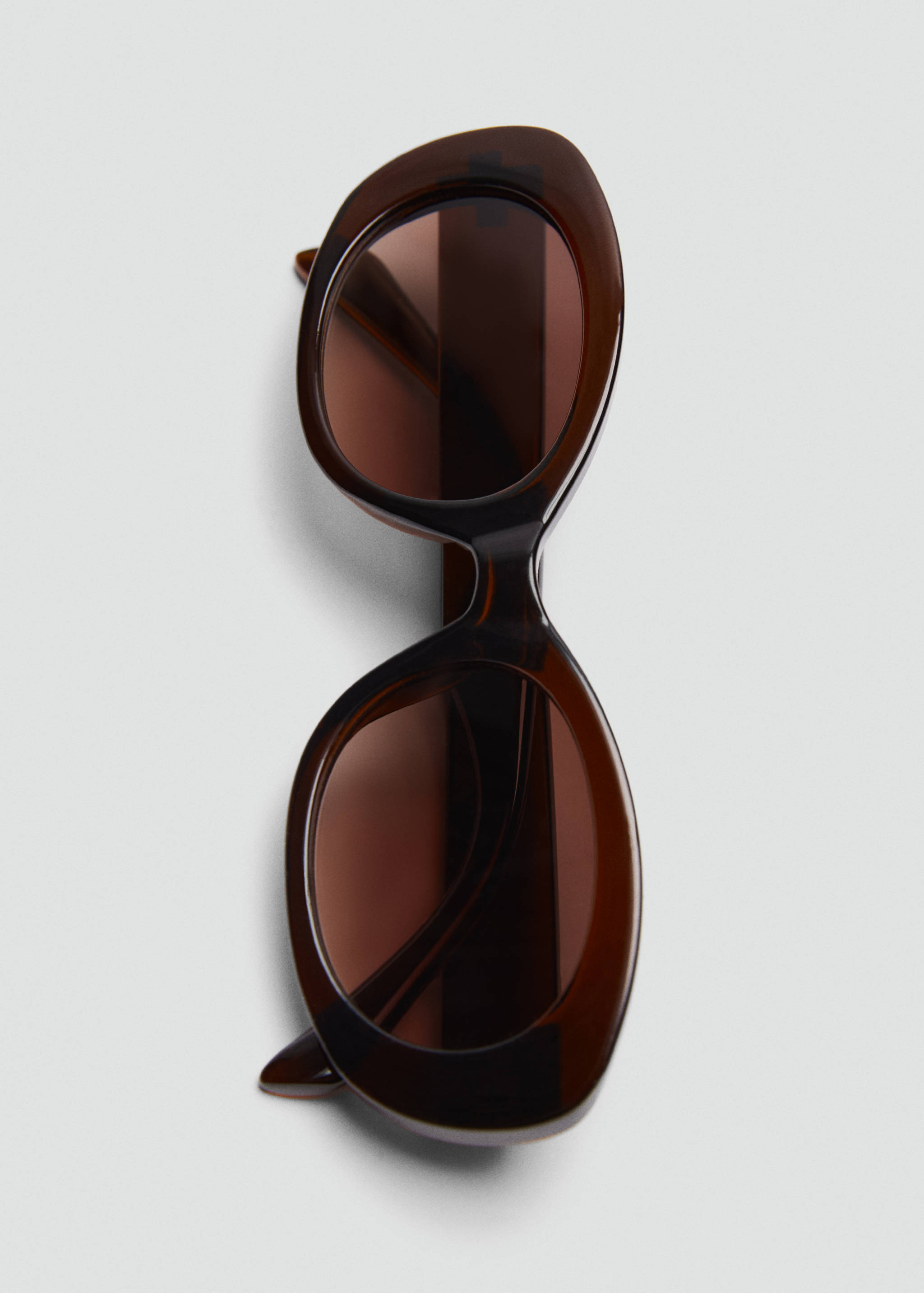 Resin frame sunglasses - Details of the article 2