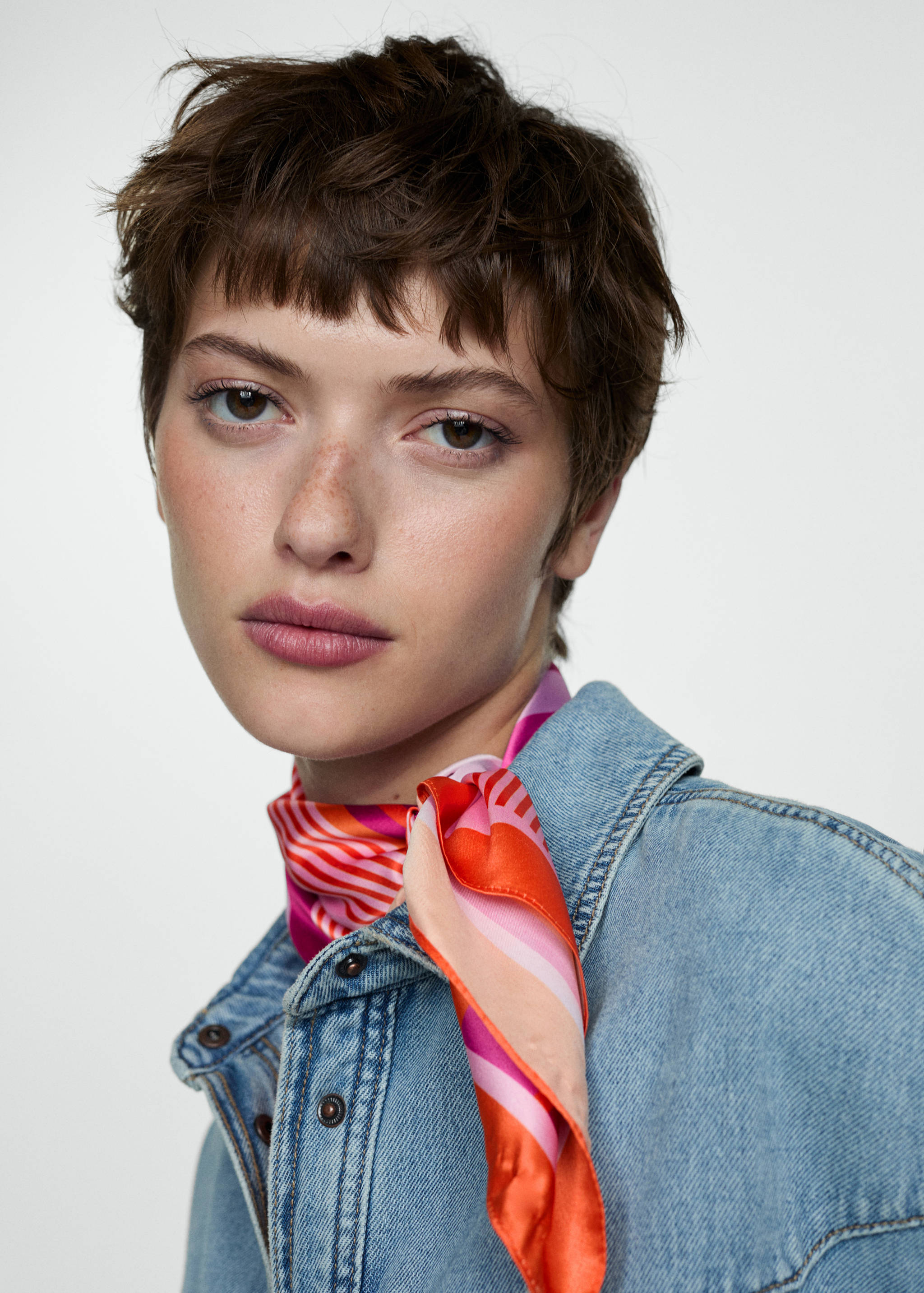 Pañuelo estampado rayas - Plano general