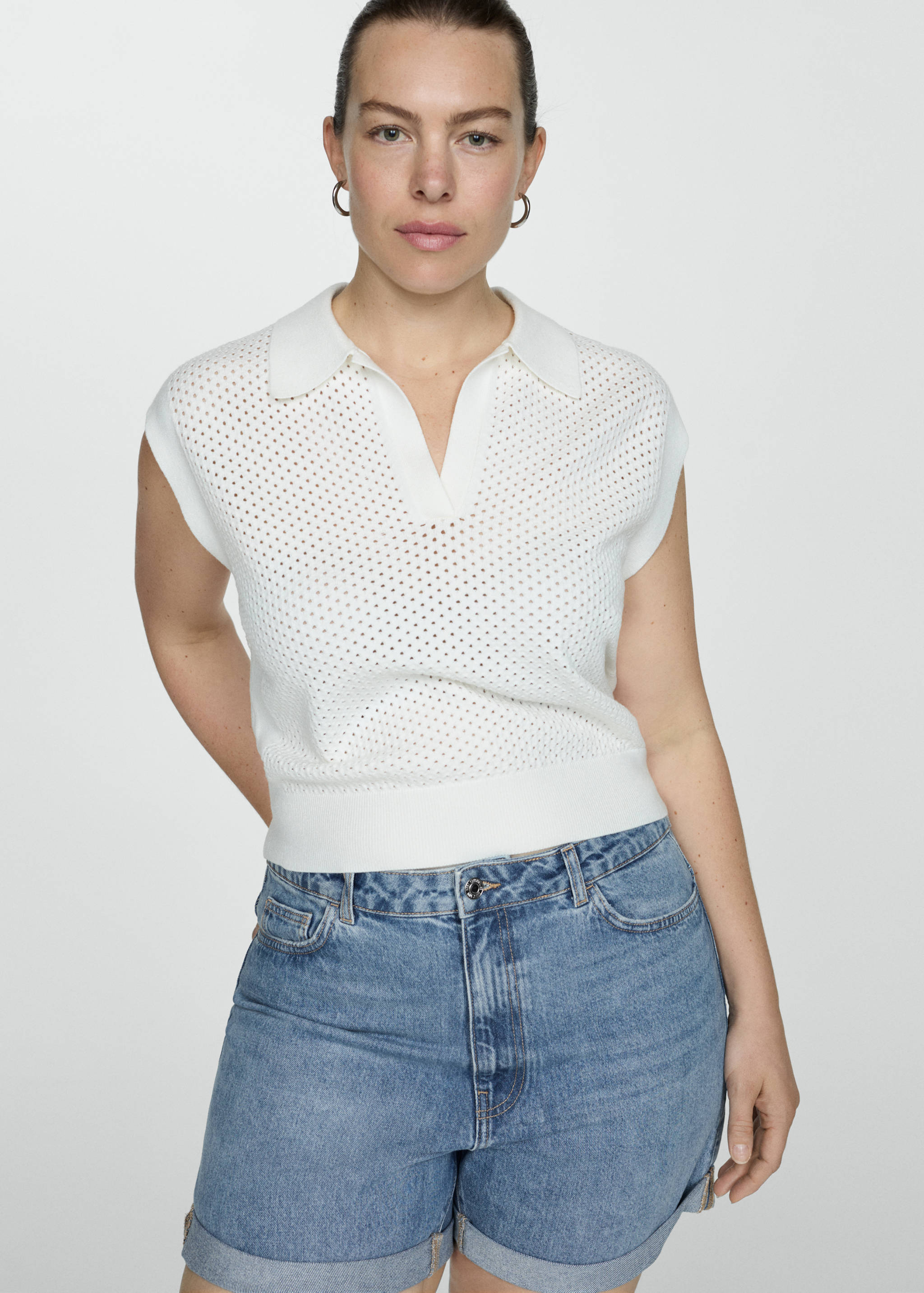 High-waisted mom-fit denim shorts - Details of the article 5