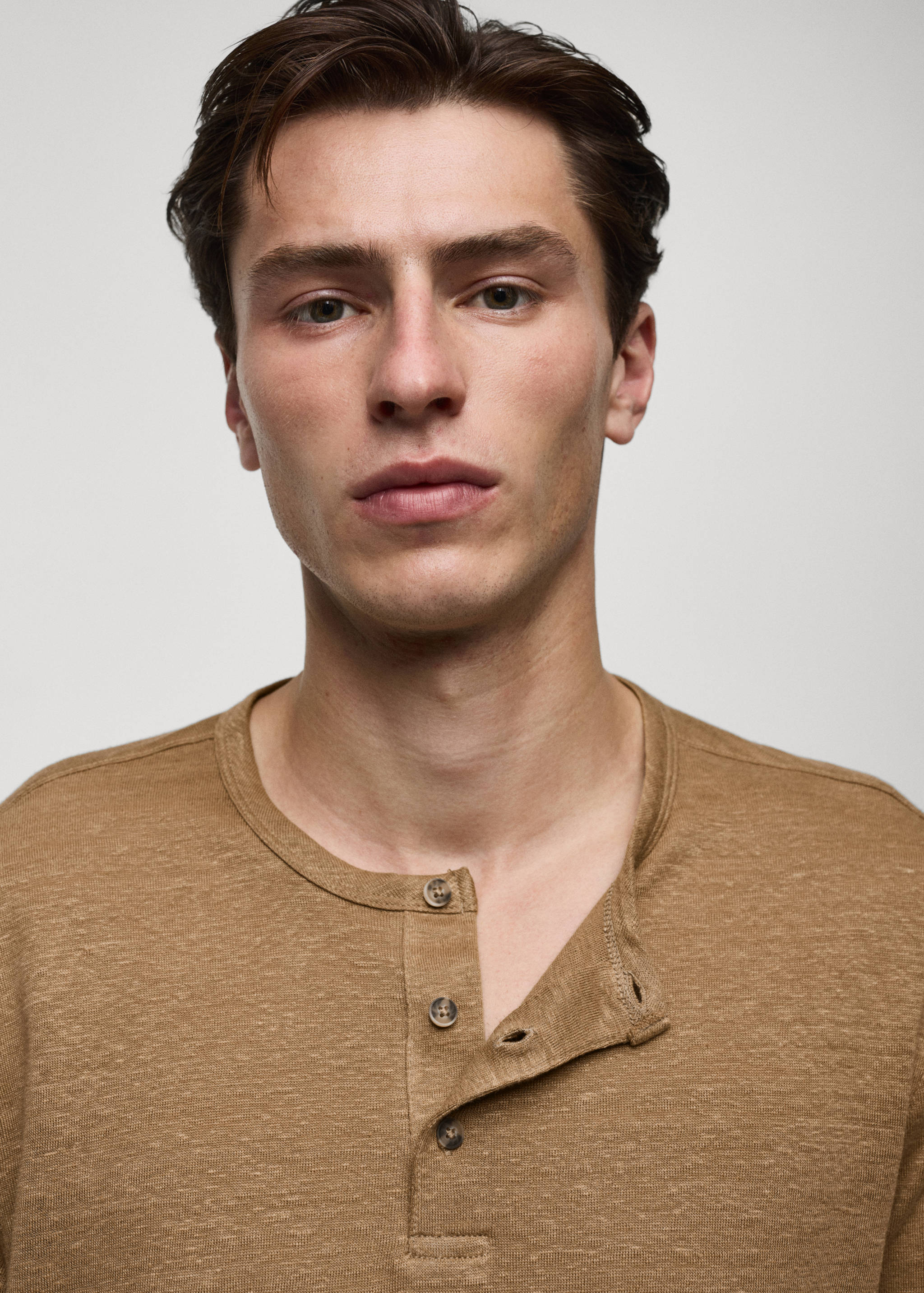 T-shirt slim-fit mélange de lin - Détail de l'article 1