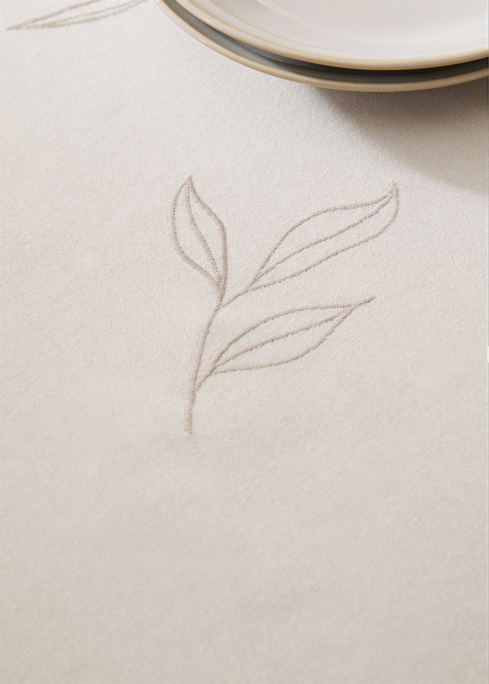 Nappe en coton brodé feuilles pour 6 à 8 convives - Détail de l'article 7