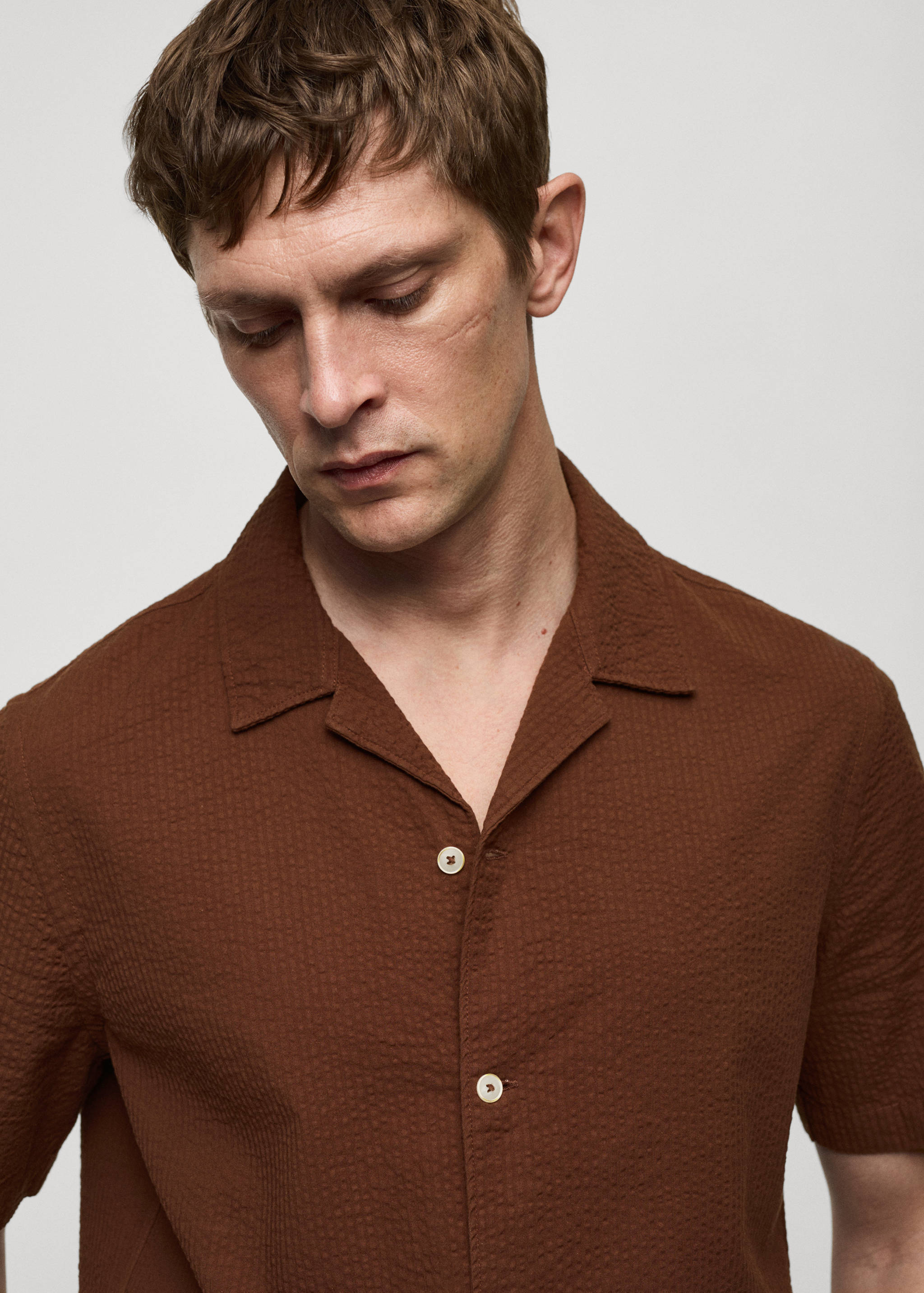 Regular-fit 100% seersucker cotton shirt - Details of the article 1