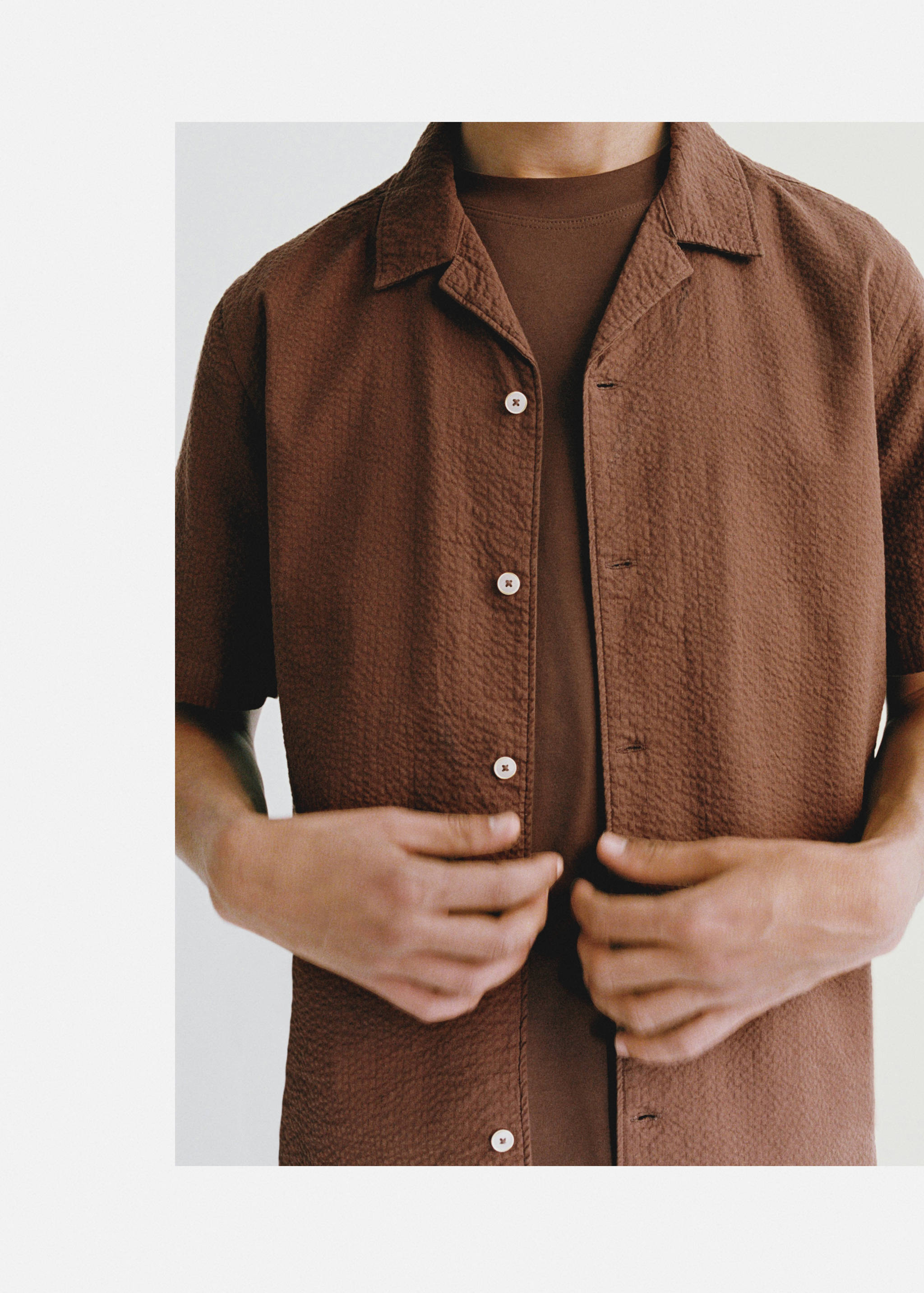 Regular-fit 100% seersucker cotton shirt - Details of the article 5