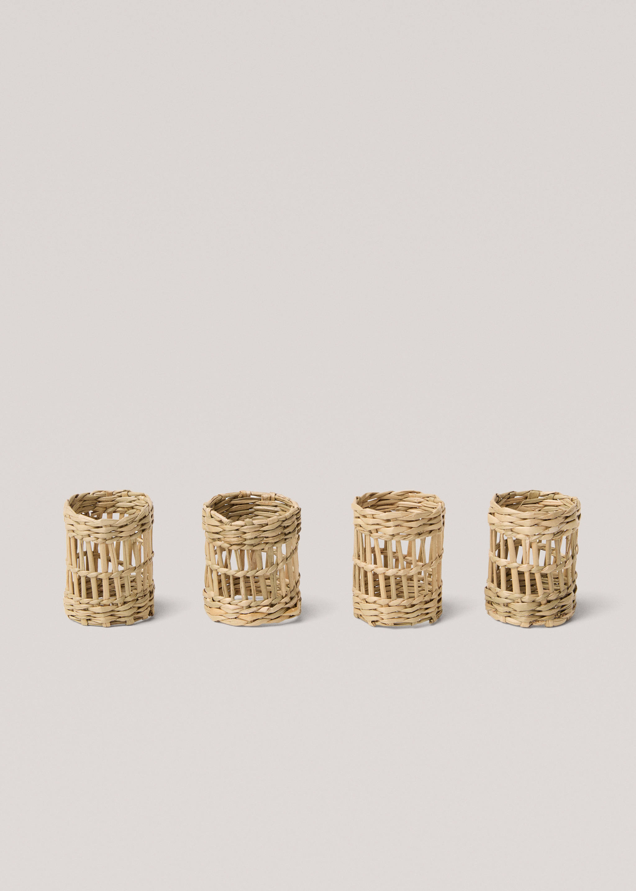 Pack of 4 natural fibre napkin rings 4x5cm - Article without model