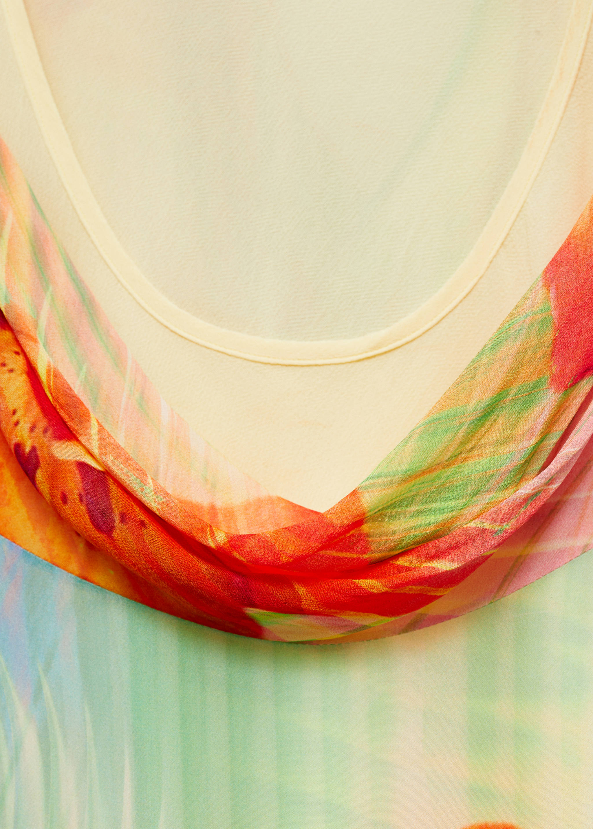 Printed dress with asymmetrical hem - Details of the article 0