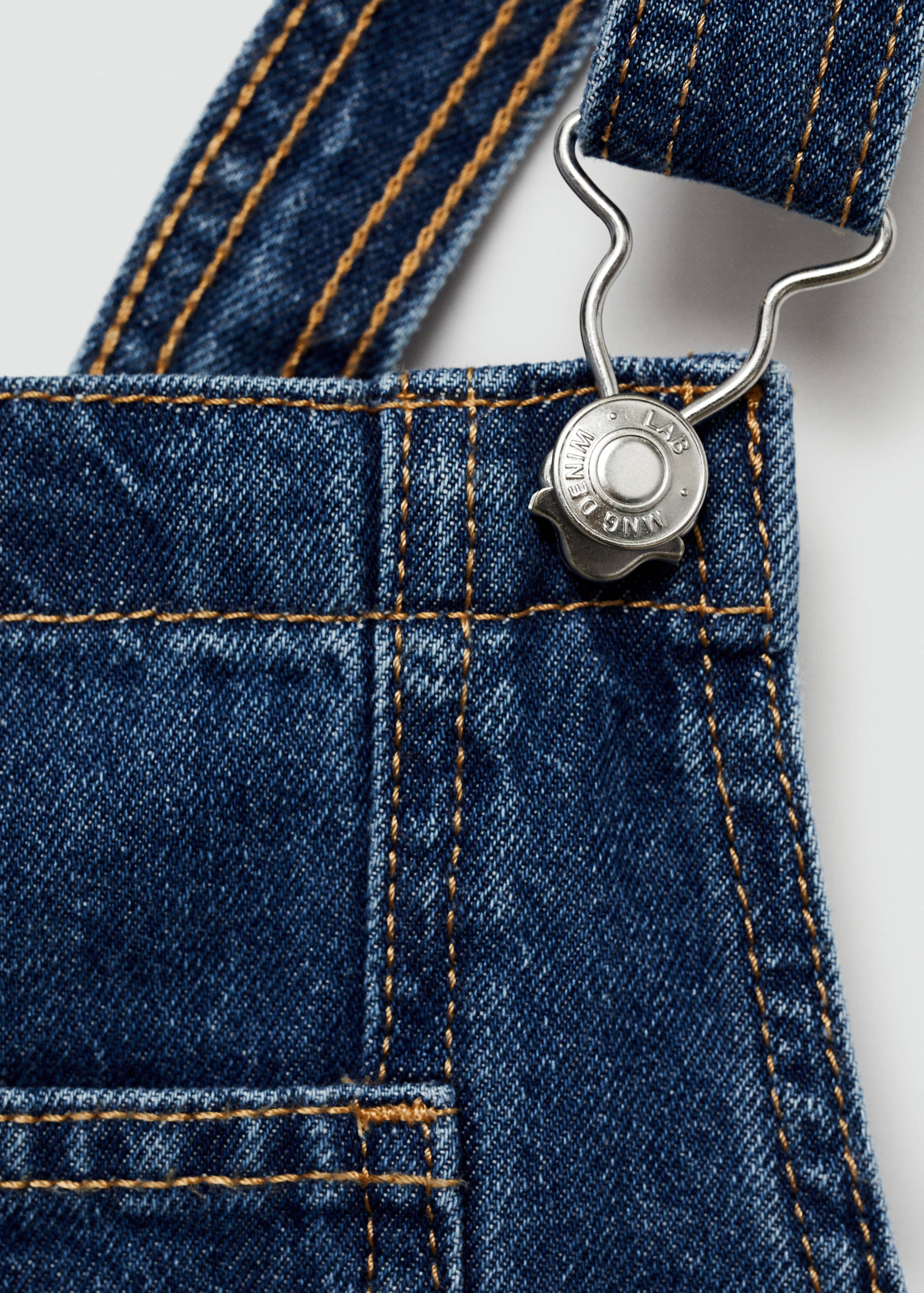 Kurzer Jeans-Latzrock - Detail des Artikels 8