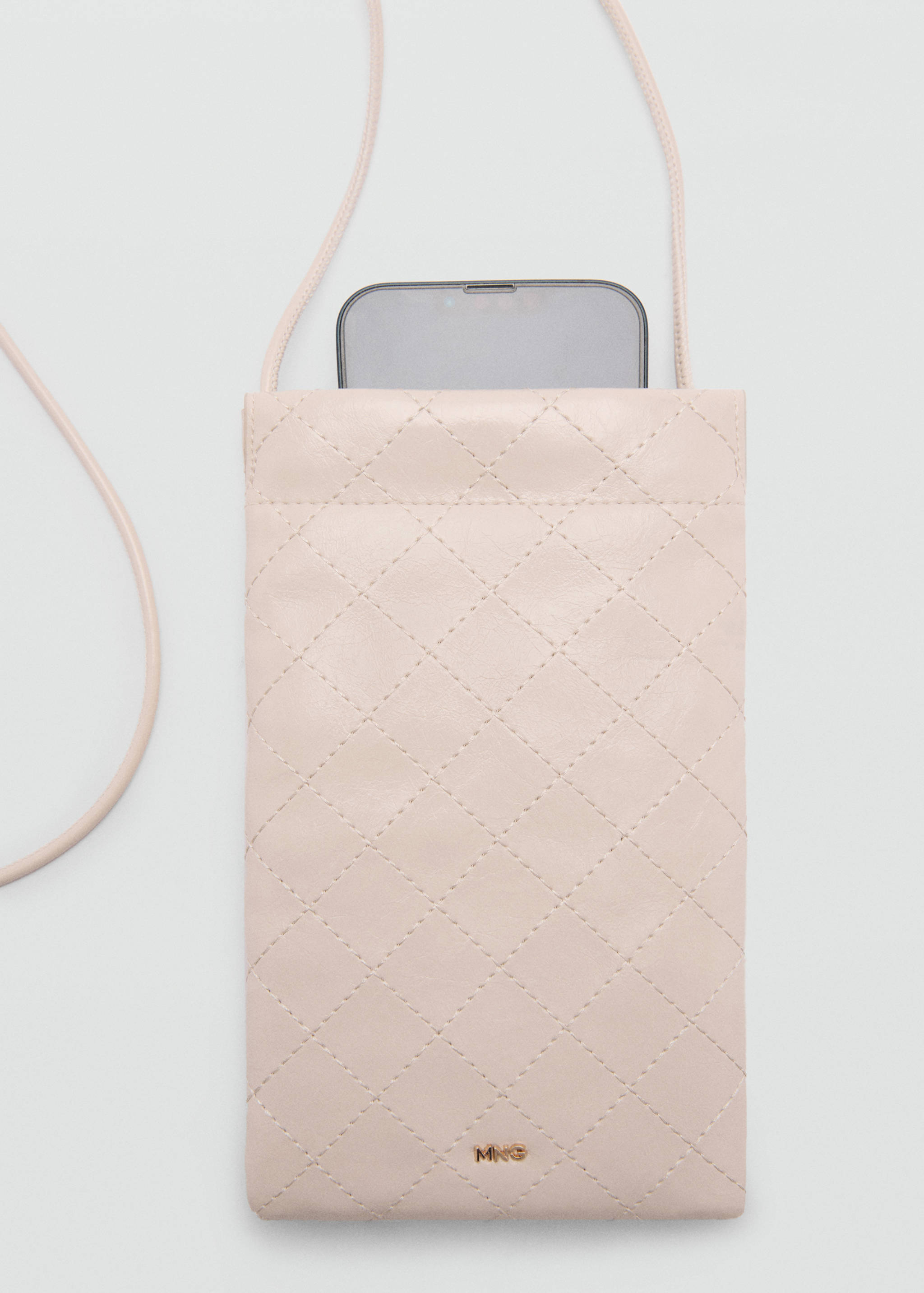 Mobile phone case with decorative stitching - Details of the article 2