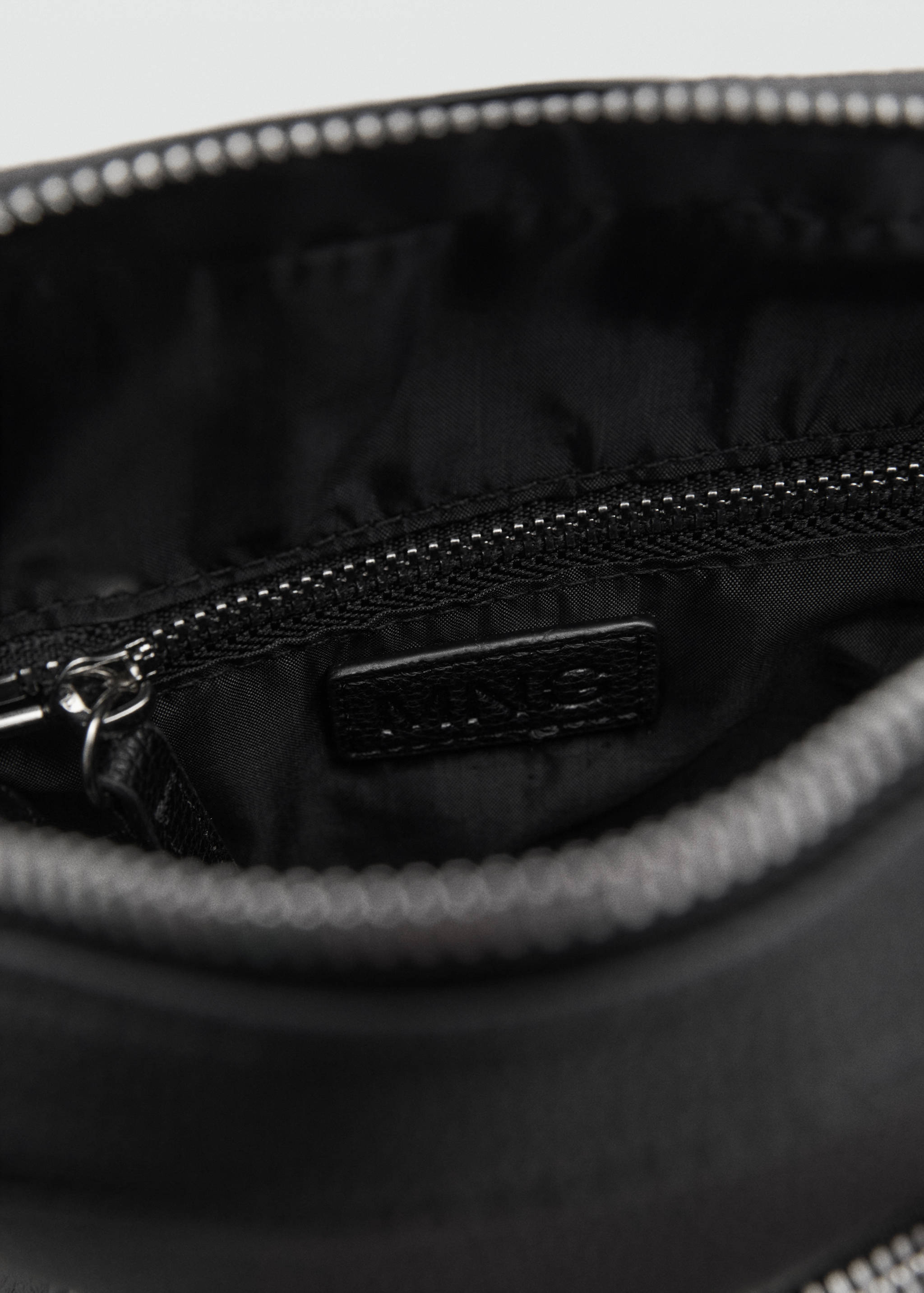 Bandolera efecto piel abatanada - Detalle del artículo 2