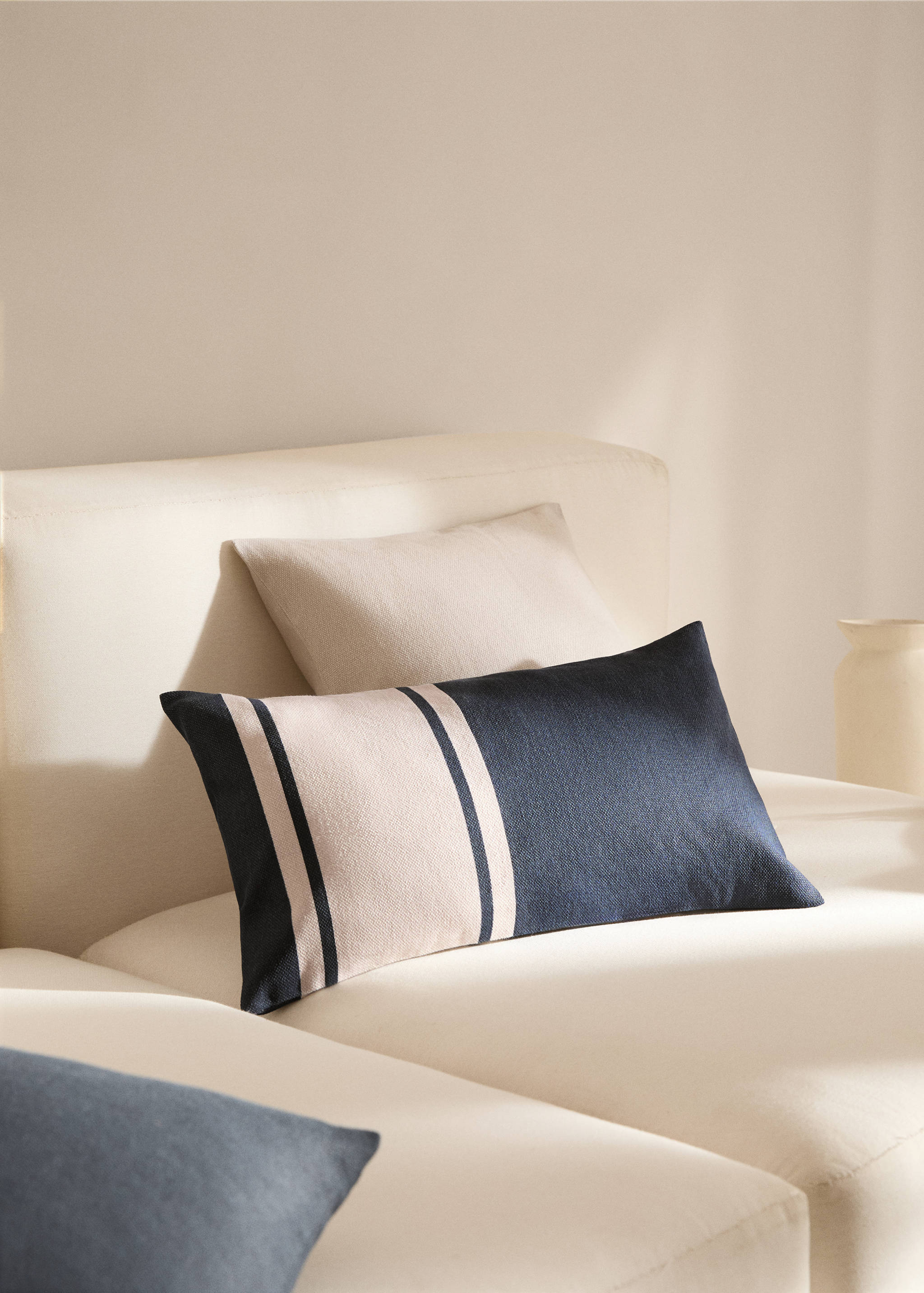 Cotton striped cushion cover 30x50cm - General plane