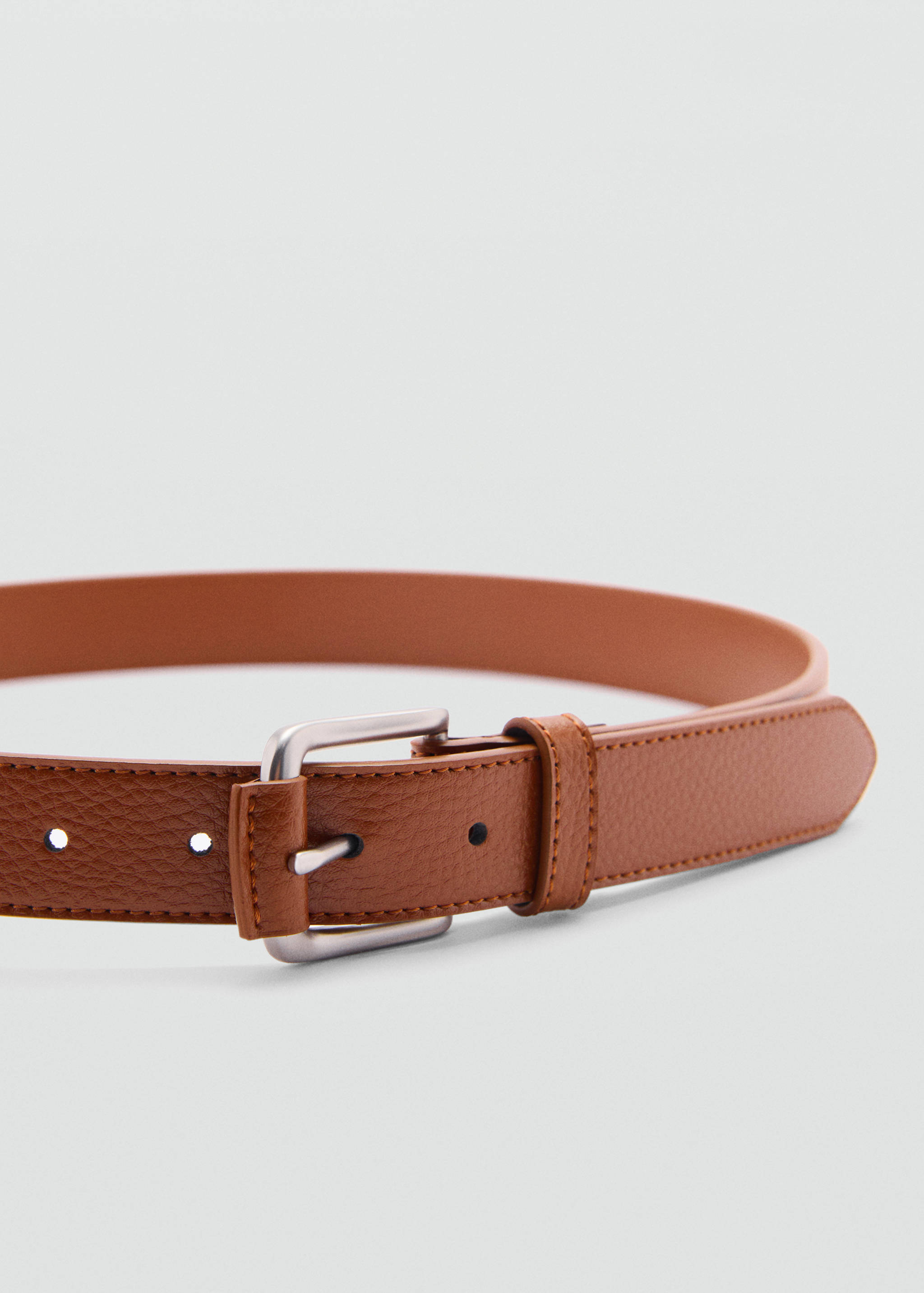 100% beaten leather belt - Details of the article 1