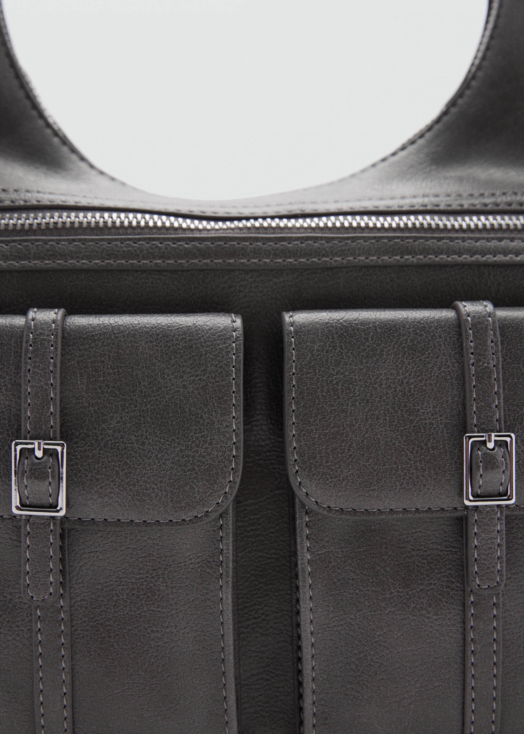 Shoulder bag with cargo pockets - Details of the article 1
