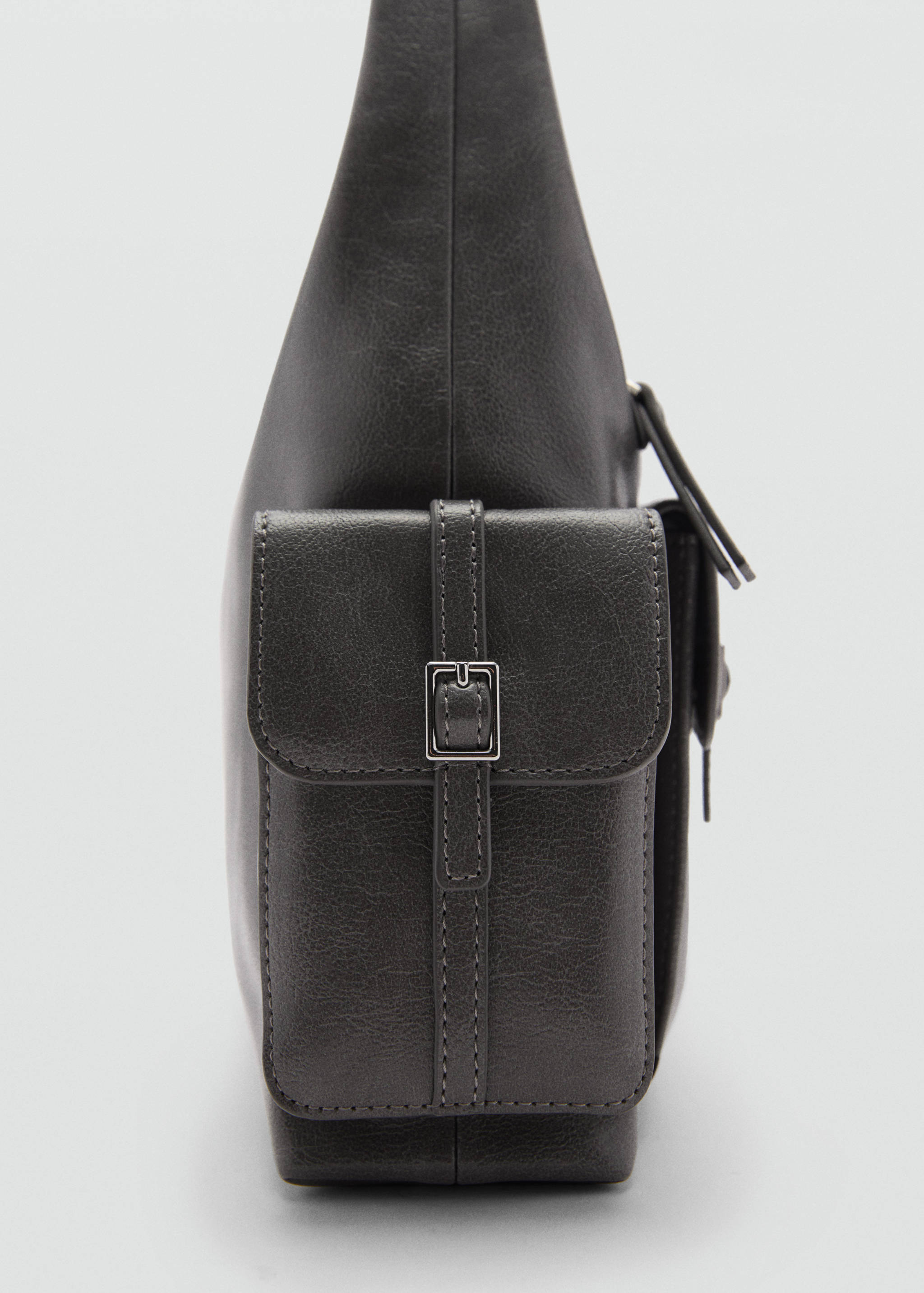 Shoulder bag with cargo pockets - Details of the article 2