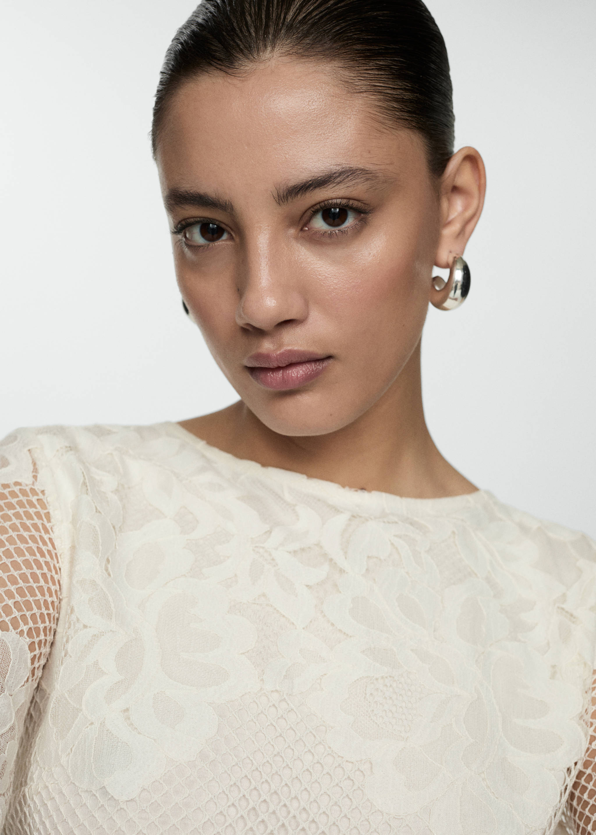 Embroidered midi dress - Details of the article 1