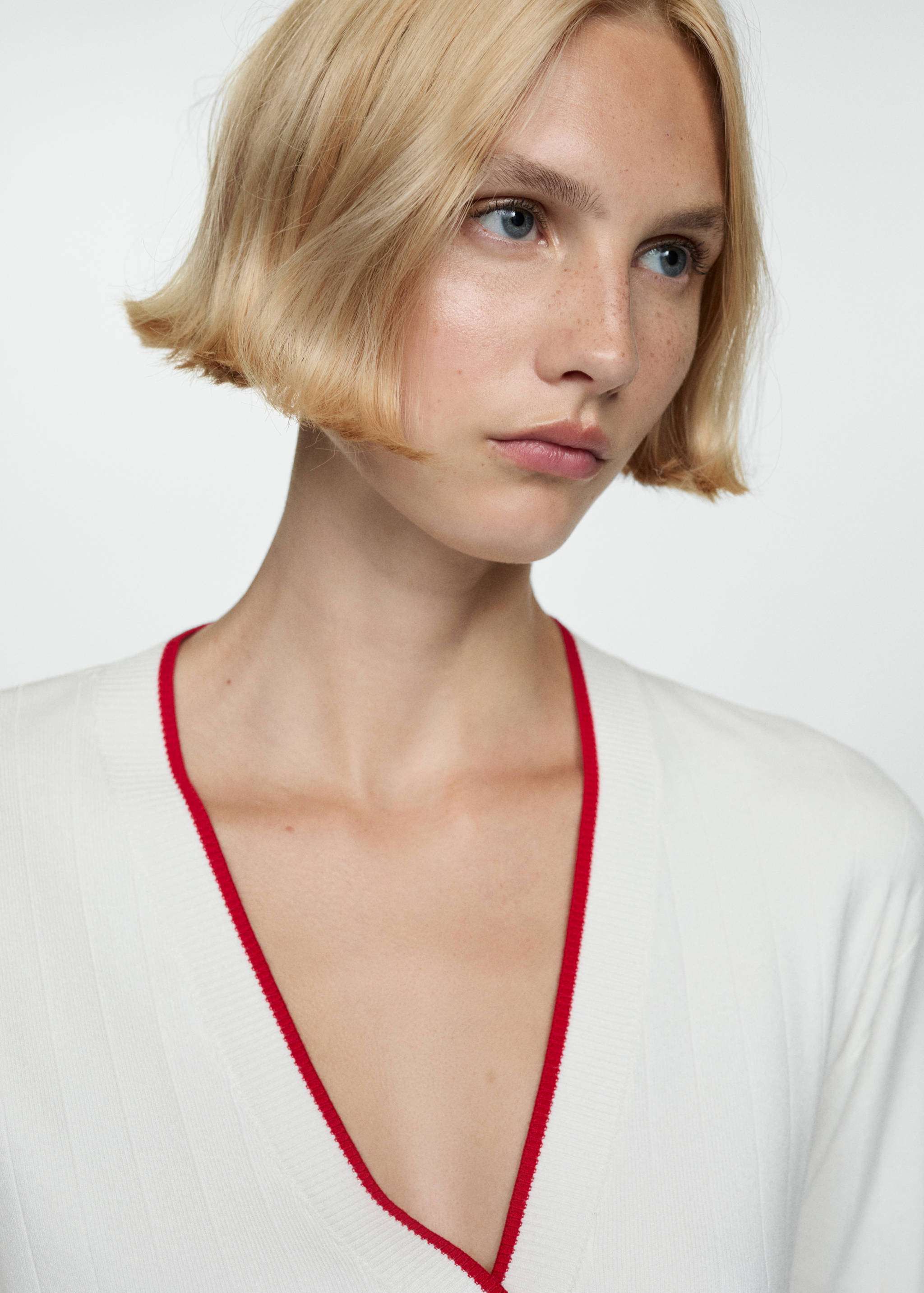 Cardigan with contrasting trim - Details of the article 1