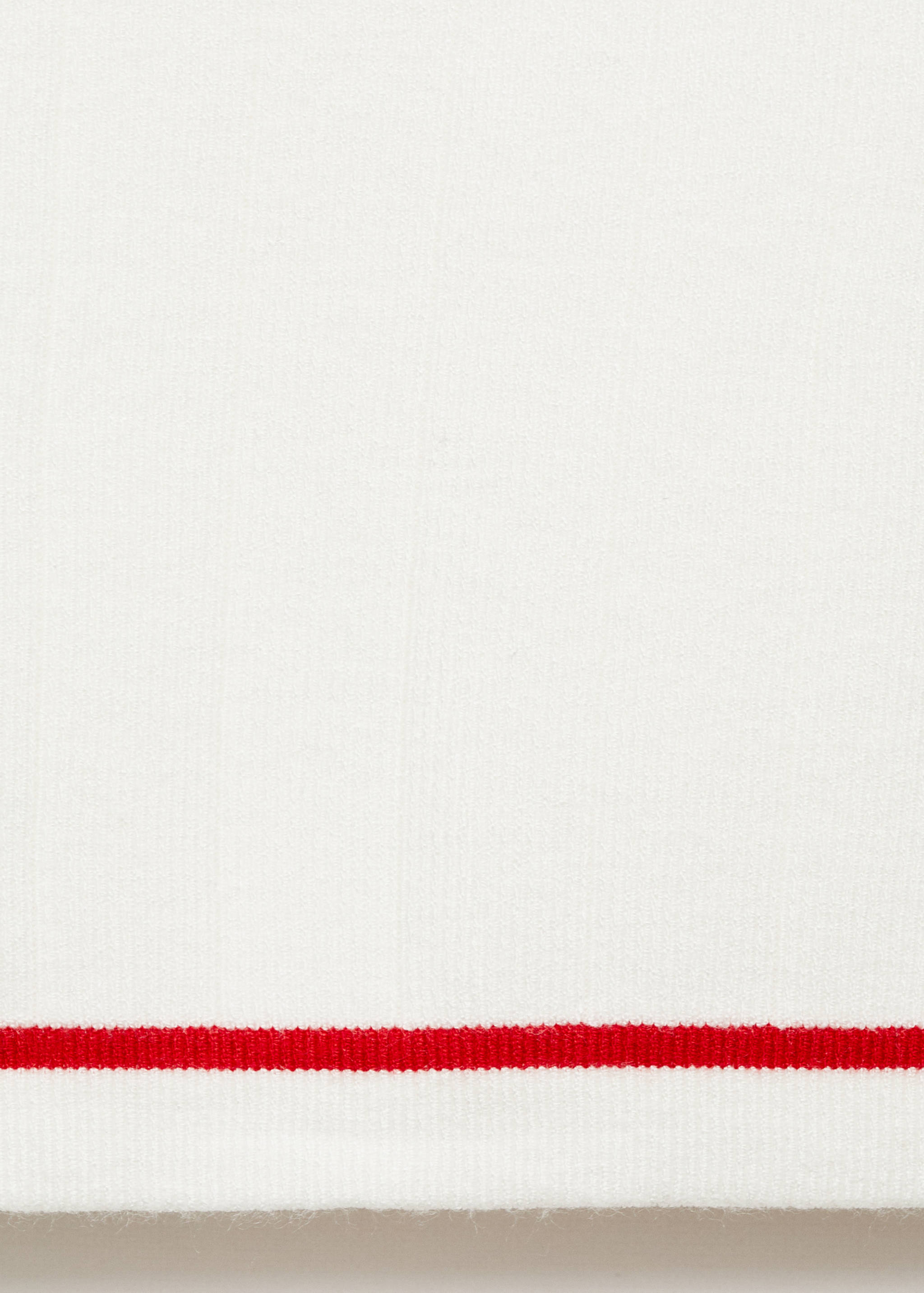 Knitted top with contrasting trim - Details of the article 0