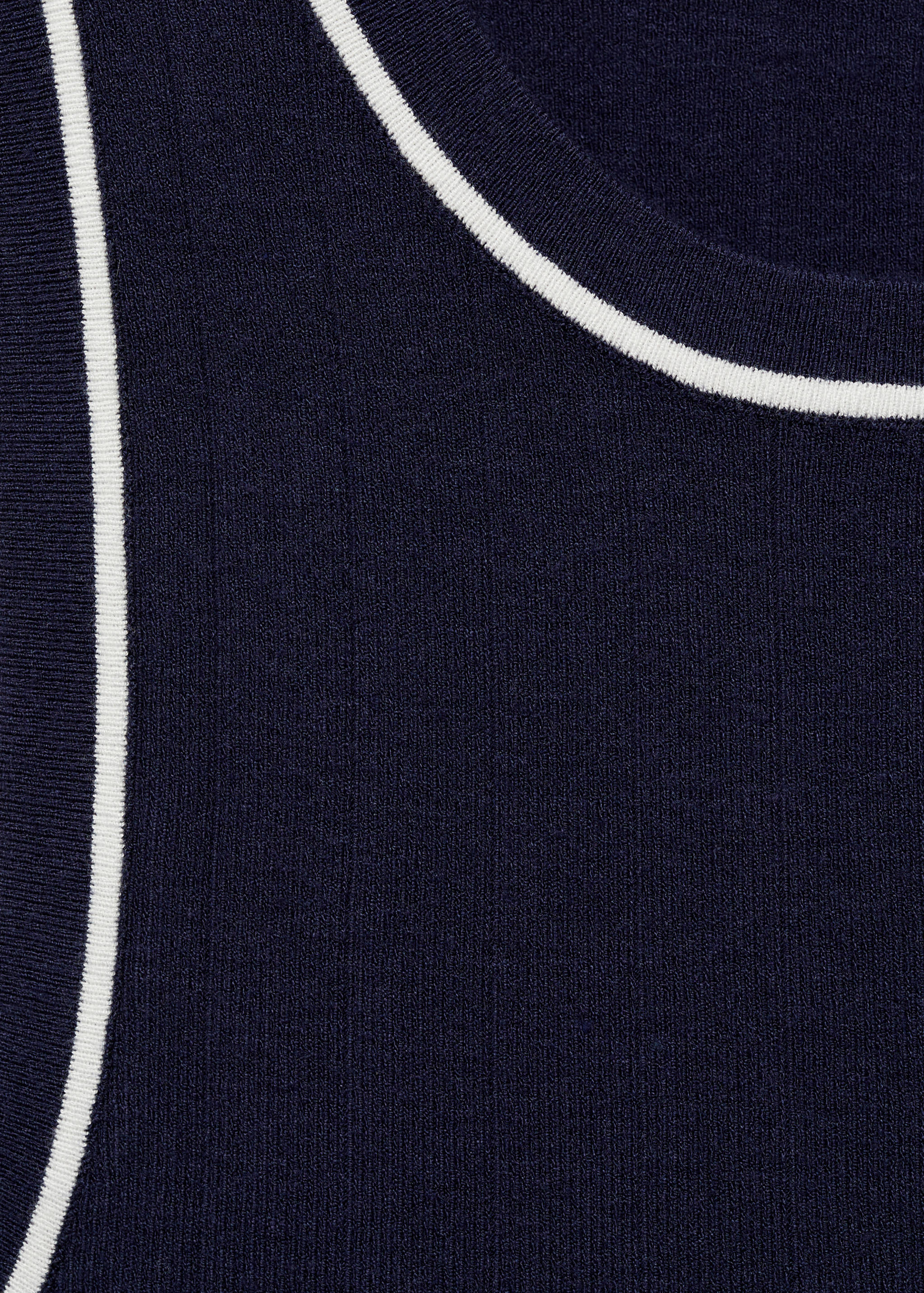 Knitted top with contrasting trim - Details of the article 8