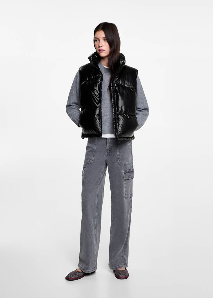 Quilted gilet with pockets — Black