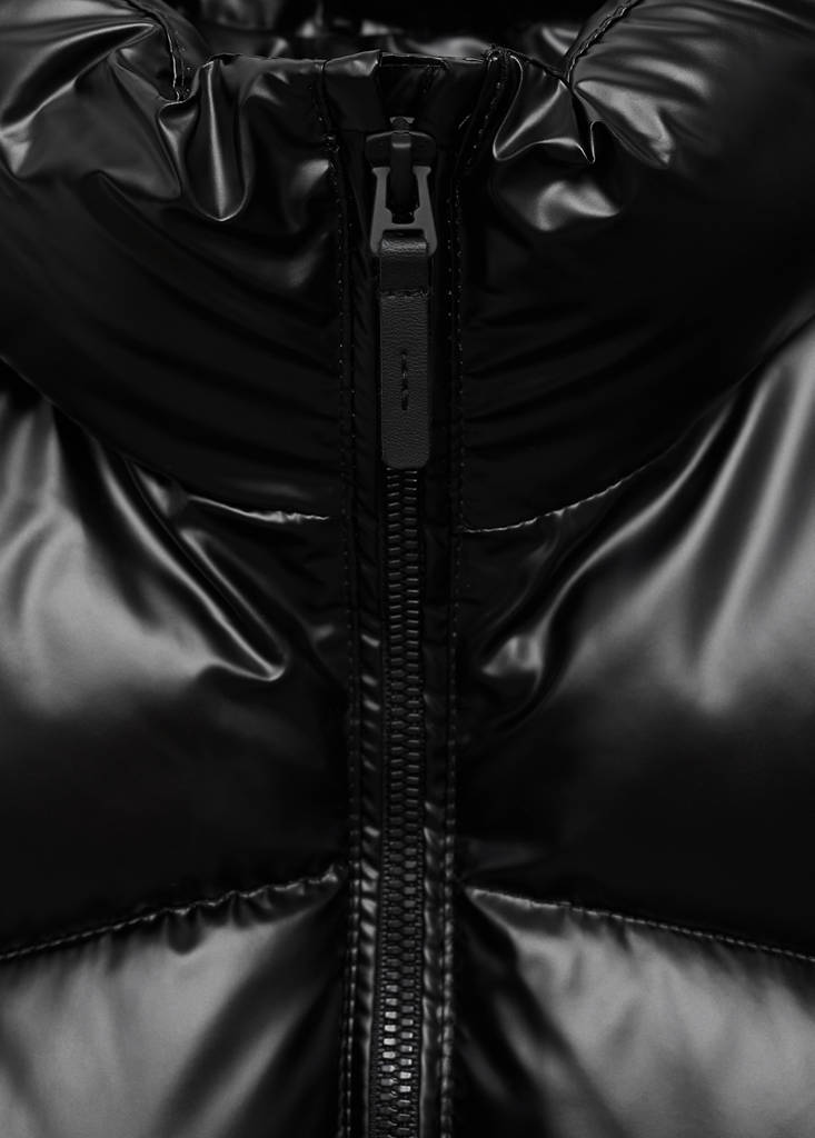 Quilted gilet with pockets — Black
