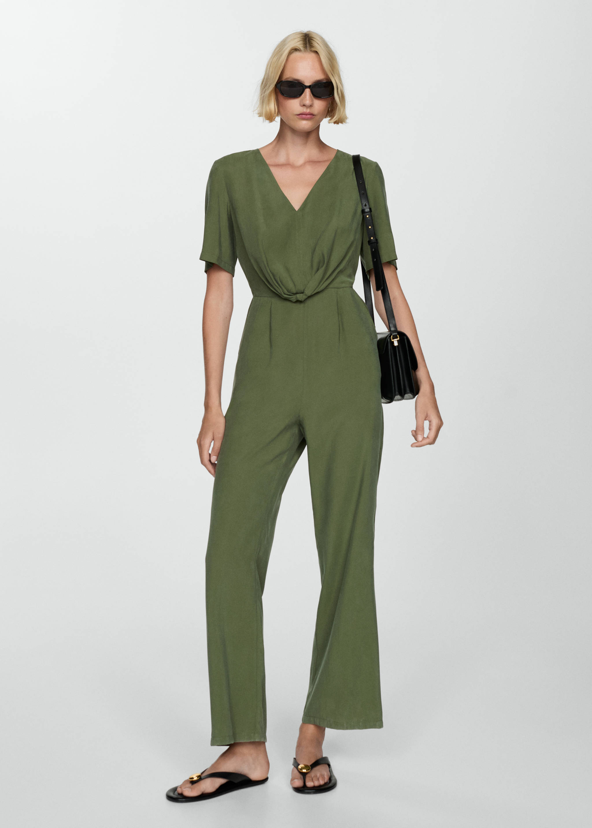 Knotted modal jumpsuit - General plane