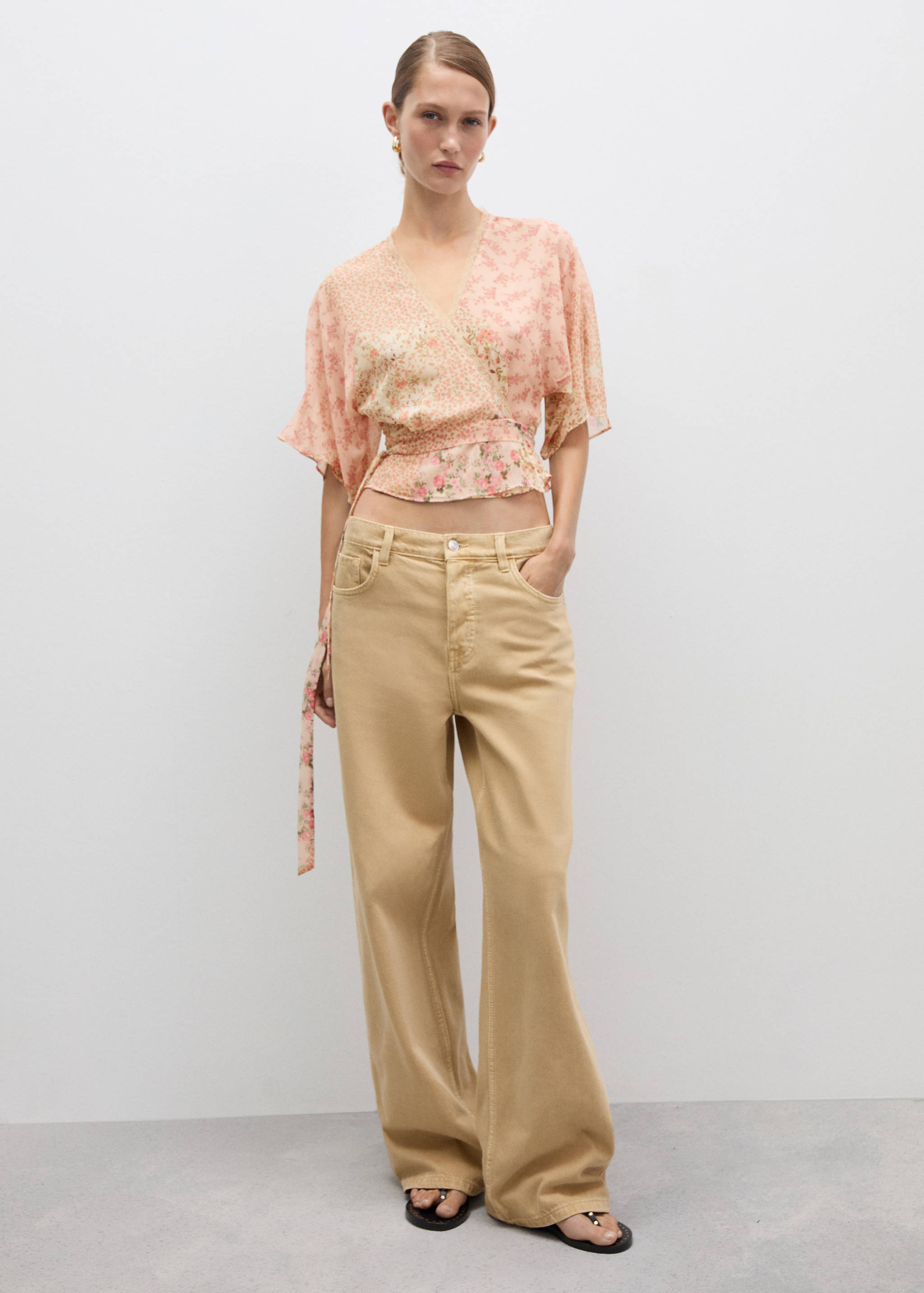 Floral print crossover blouse - General plane