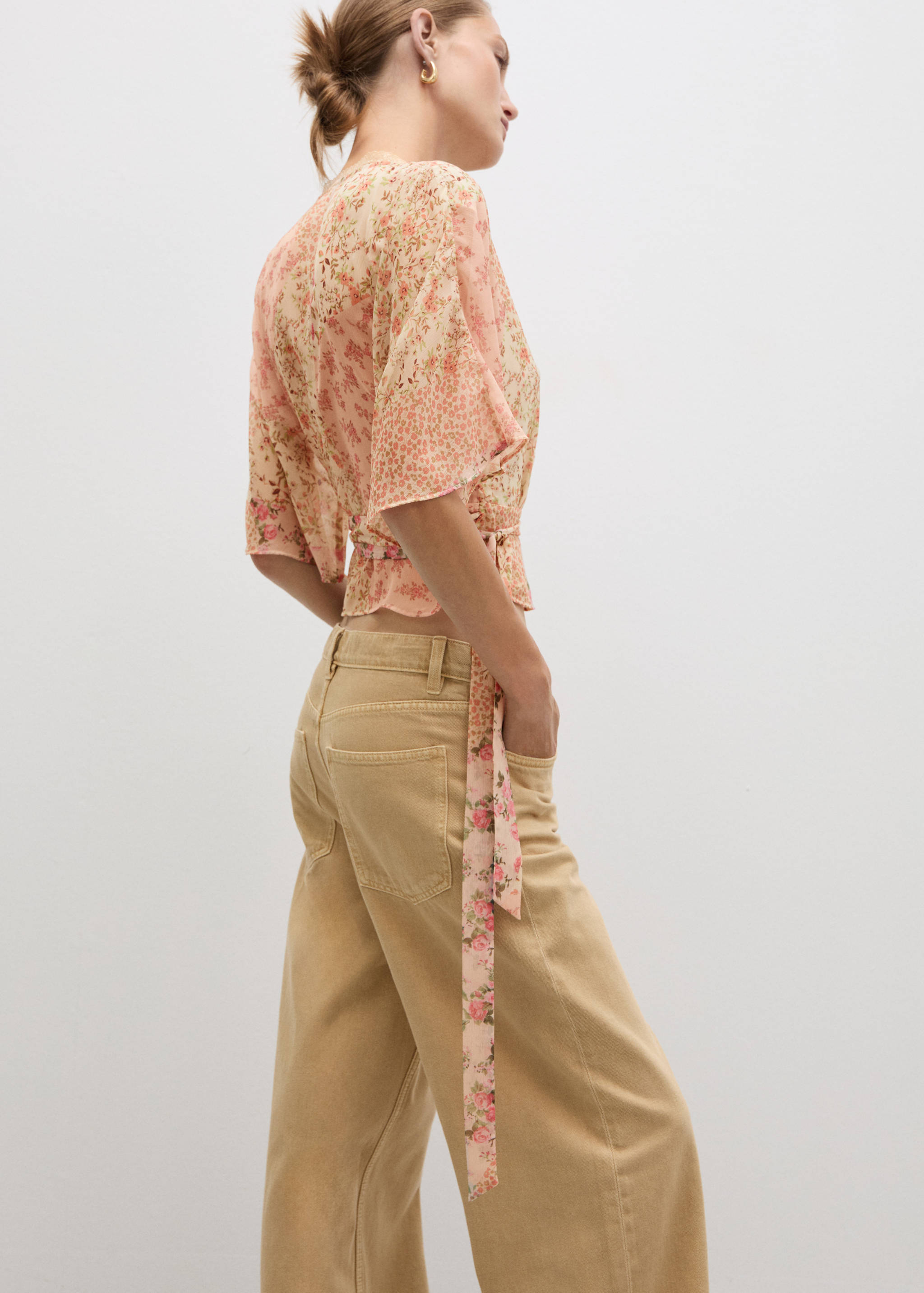 Floral print crossover blouse - Details of the article 2