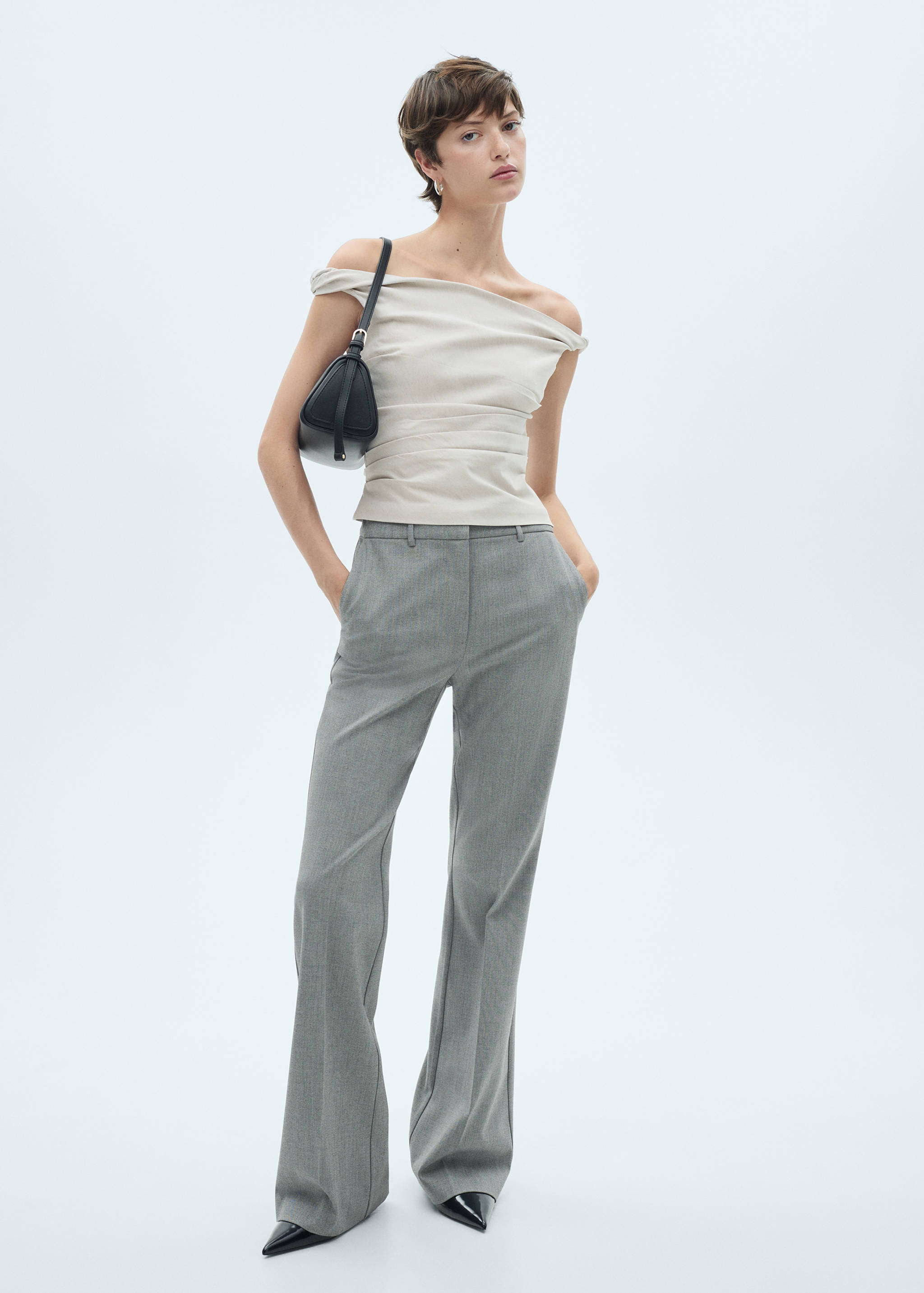 Top hombros descubiertos drapeado - Plano general