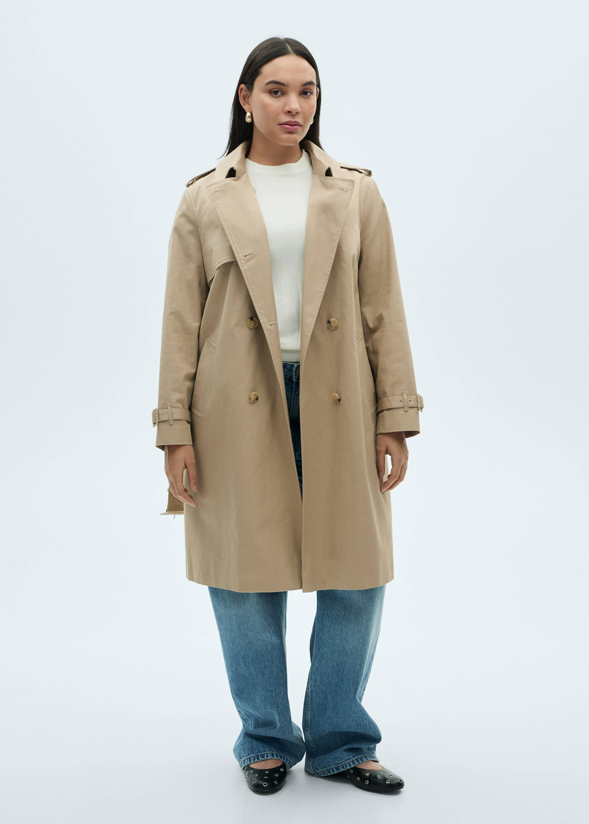 Classic trench coat with belt - Details of the article 3