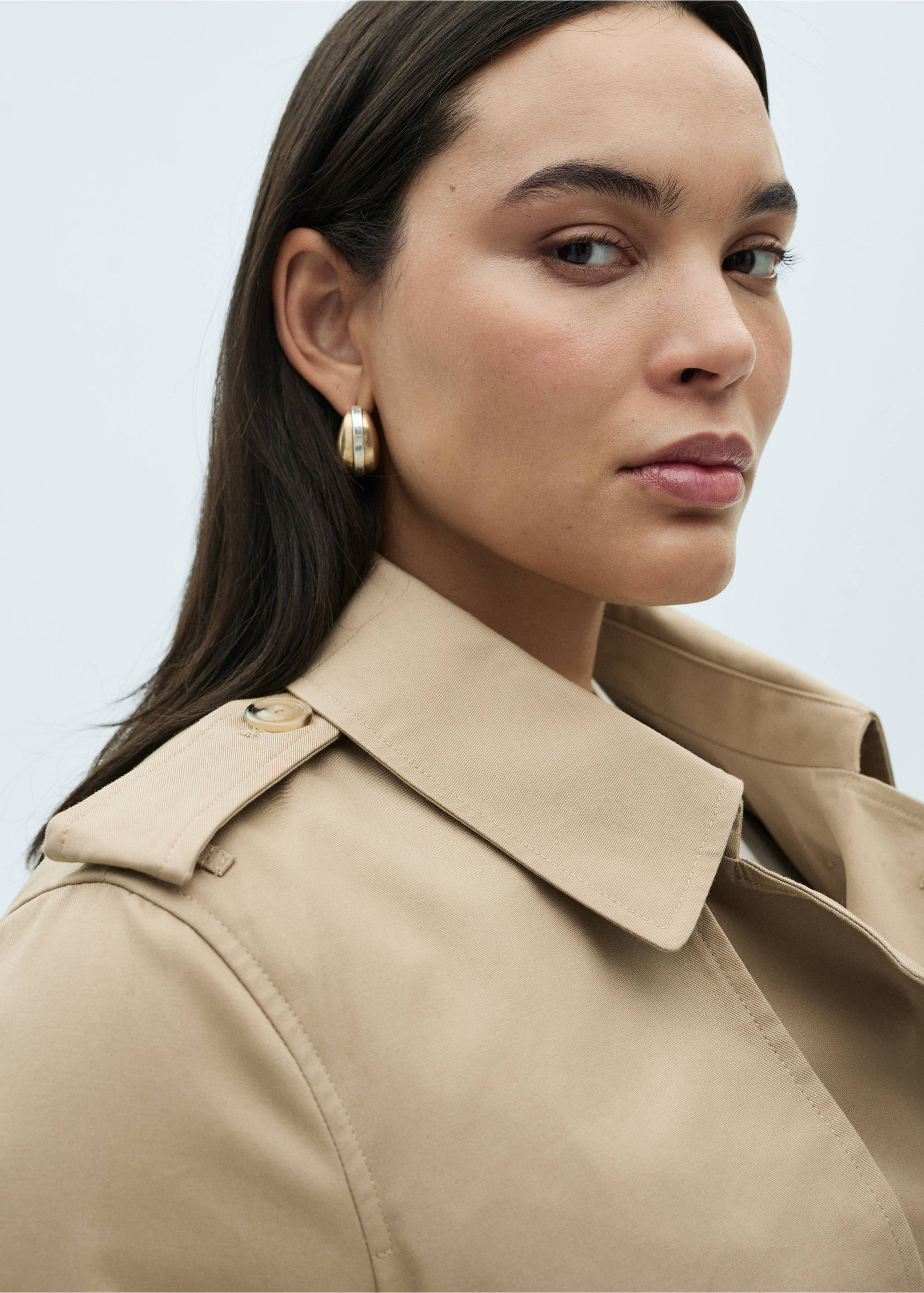 Classic trench coat with belt - Details of the article 4, Beige. Ref: 77054028-00.