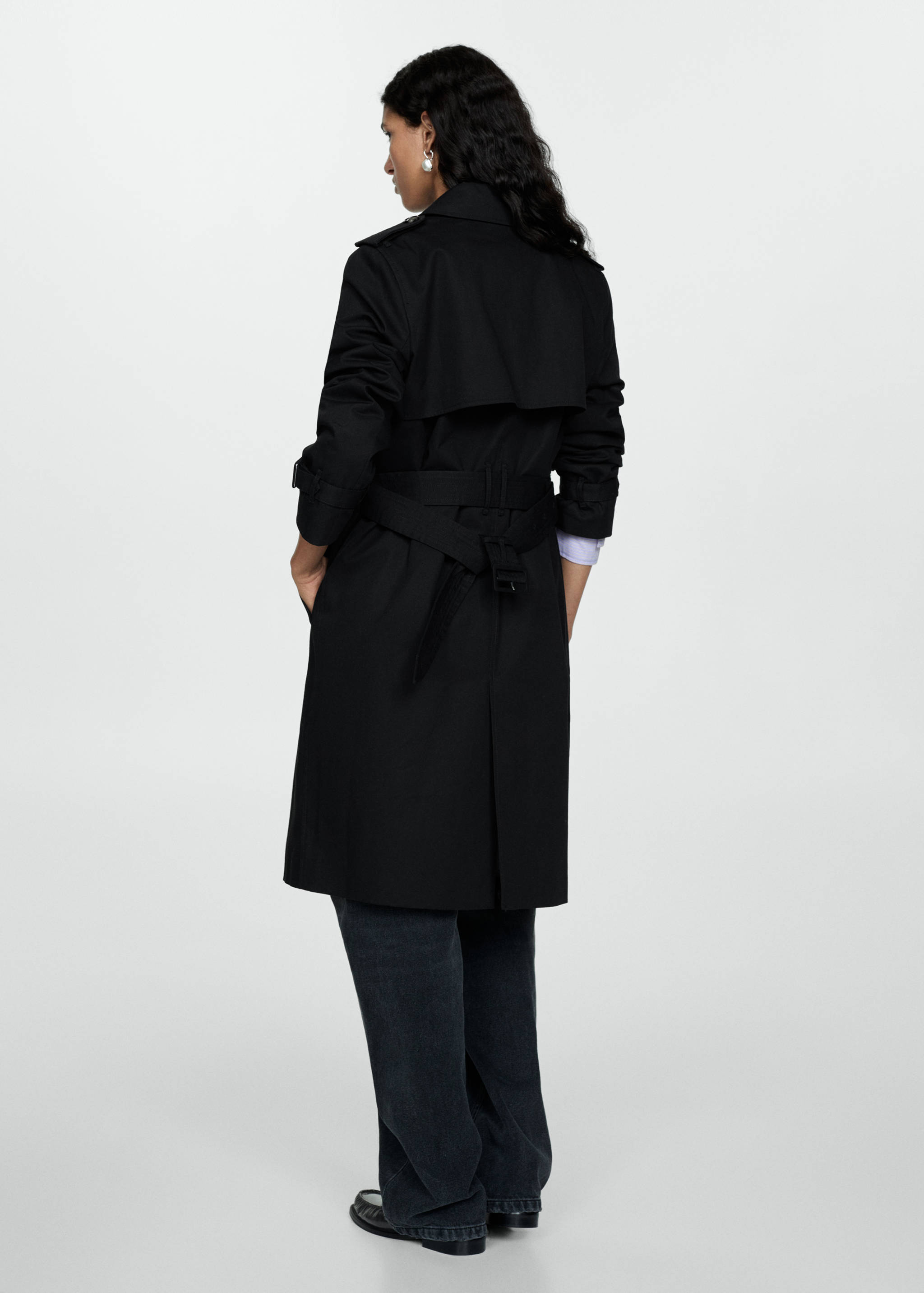 Classic trench coat with belt - Reverse of the article