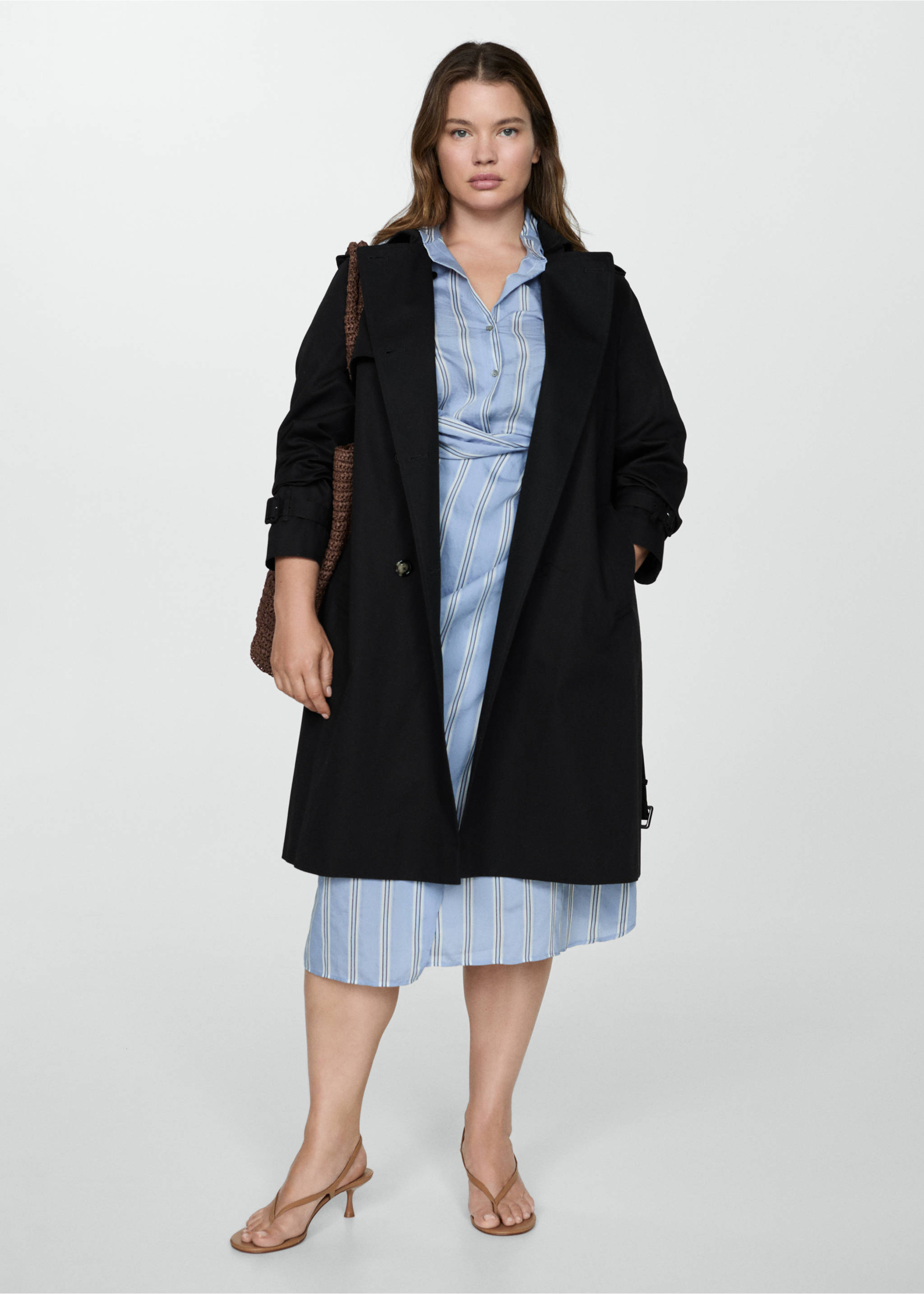 Classic trench coat with belt - Details of the article 3, Black. Ref: 77054028-00.