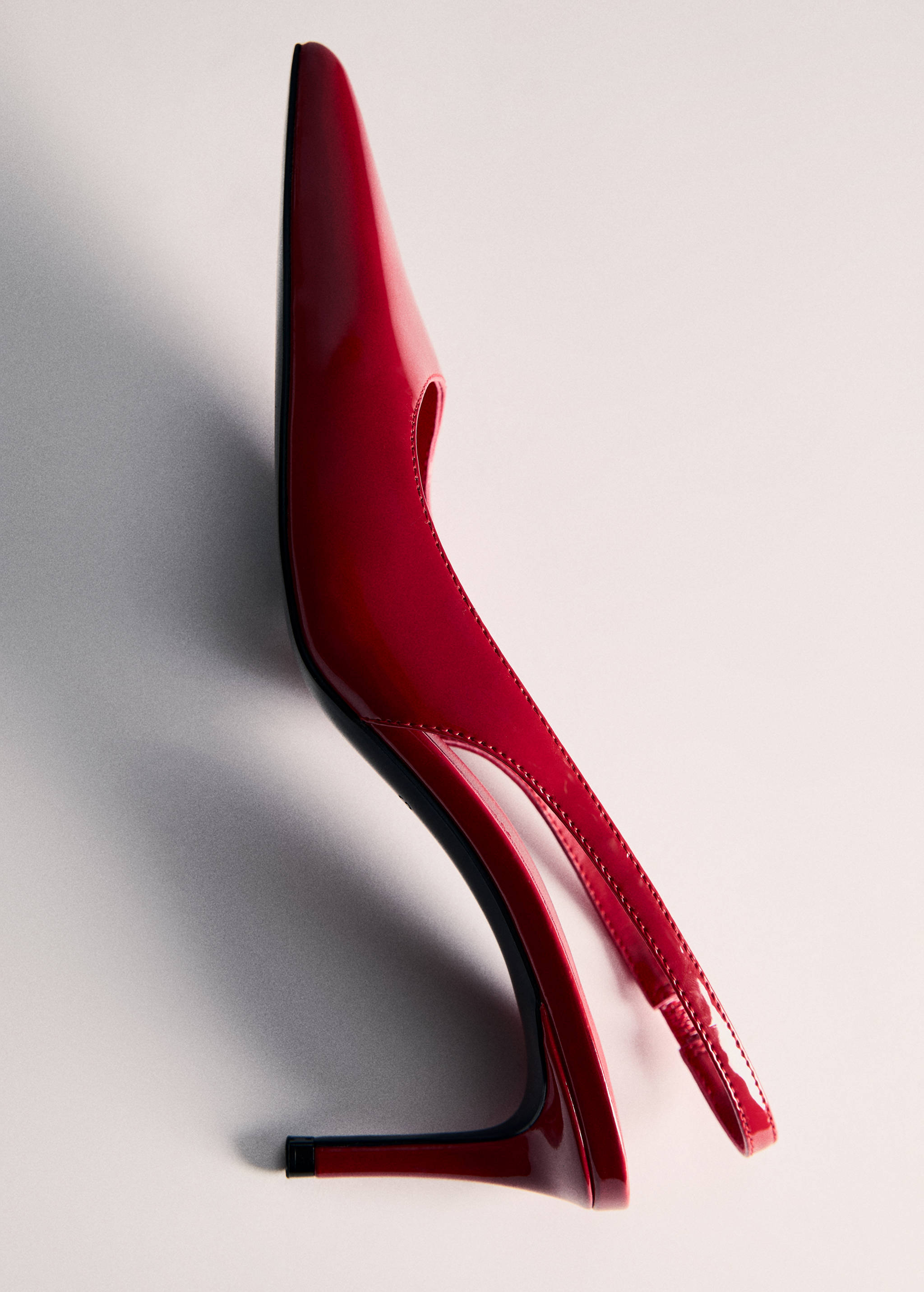 High-heeled shoes - Details of the article 5