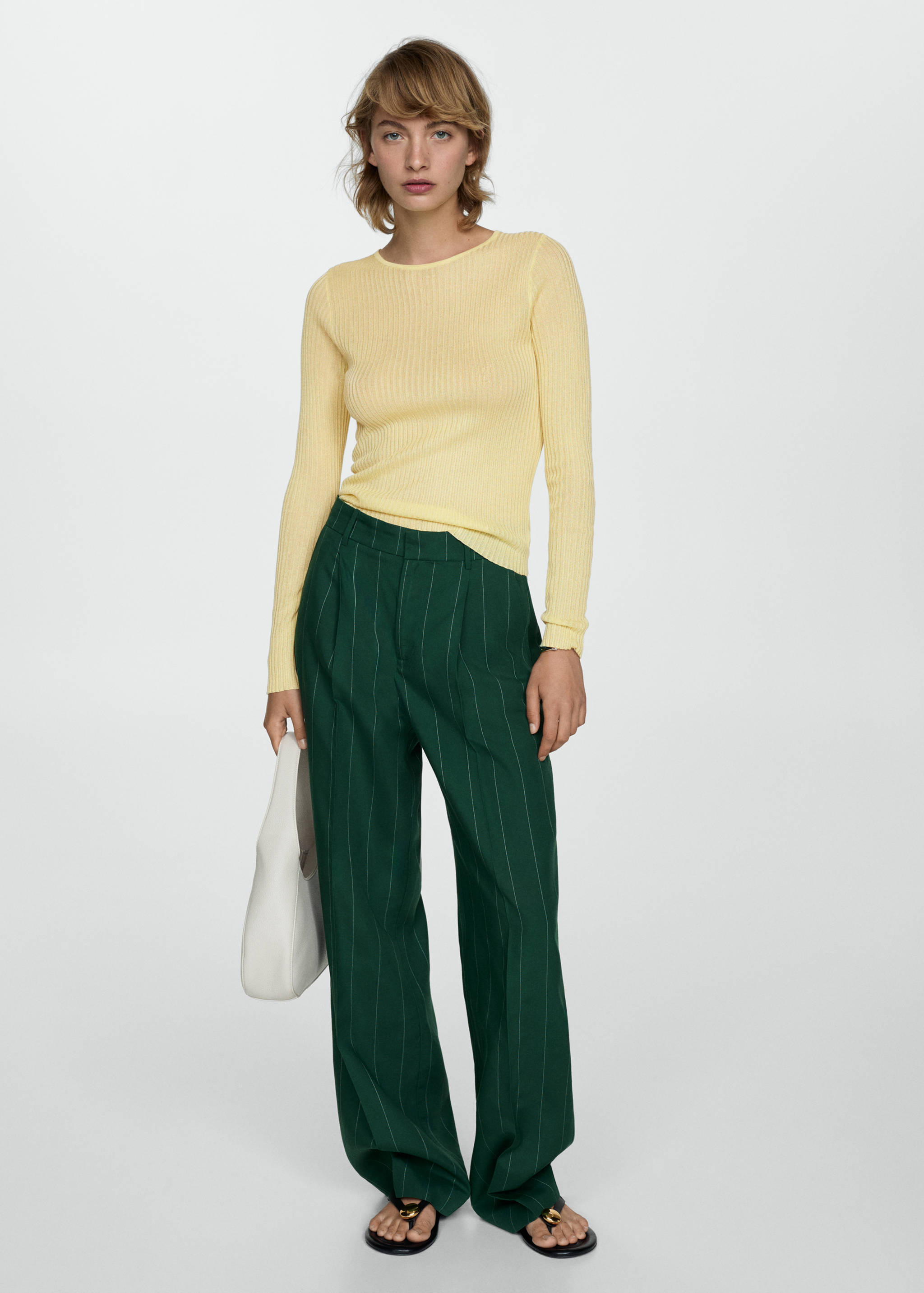 Fine ribbed-knit sweater - General plane